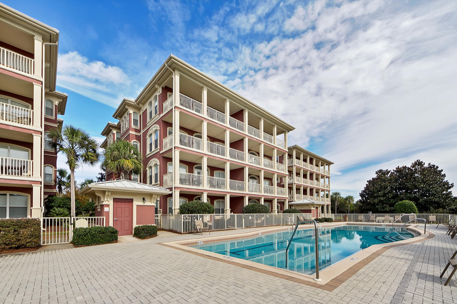 VILLAS AT SEAGROVE BEACH - Residential