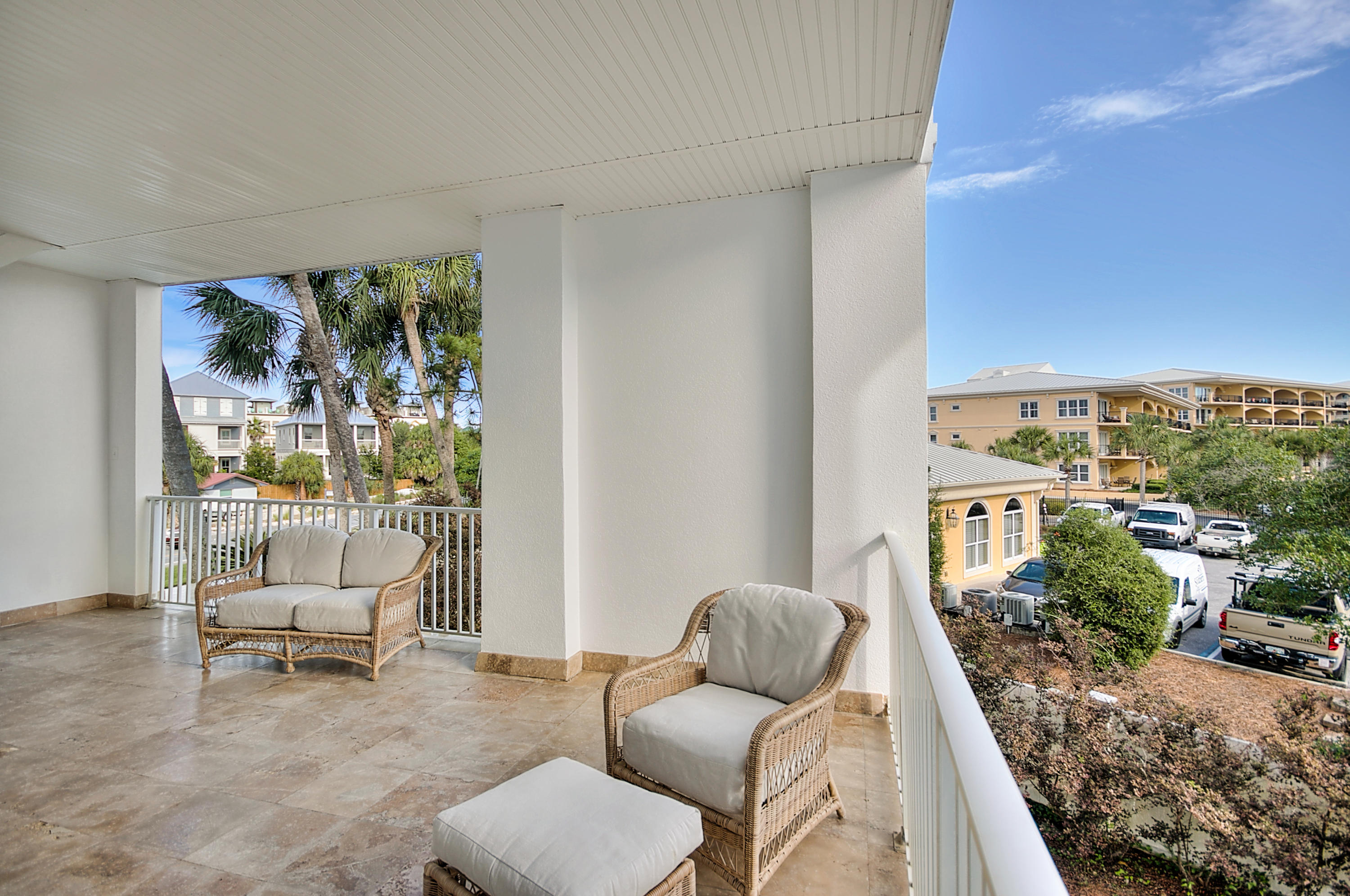 VILLAGE OF WHITE CLIFFS THE - Residential