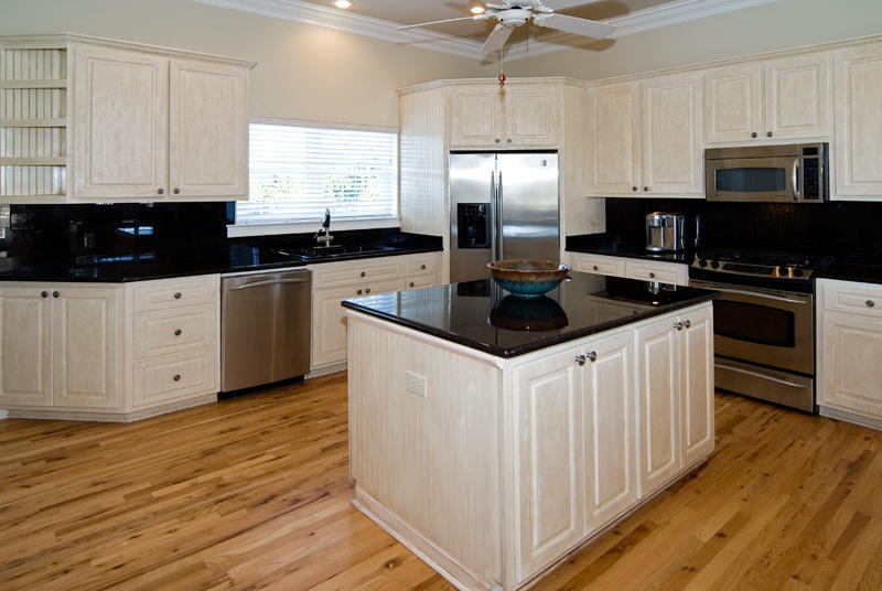 VILLAGE OF WHITE CLIFFS THE - Residential