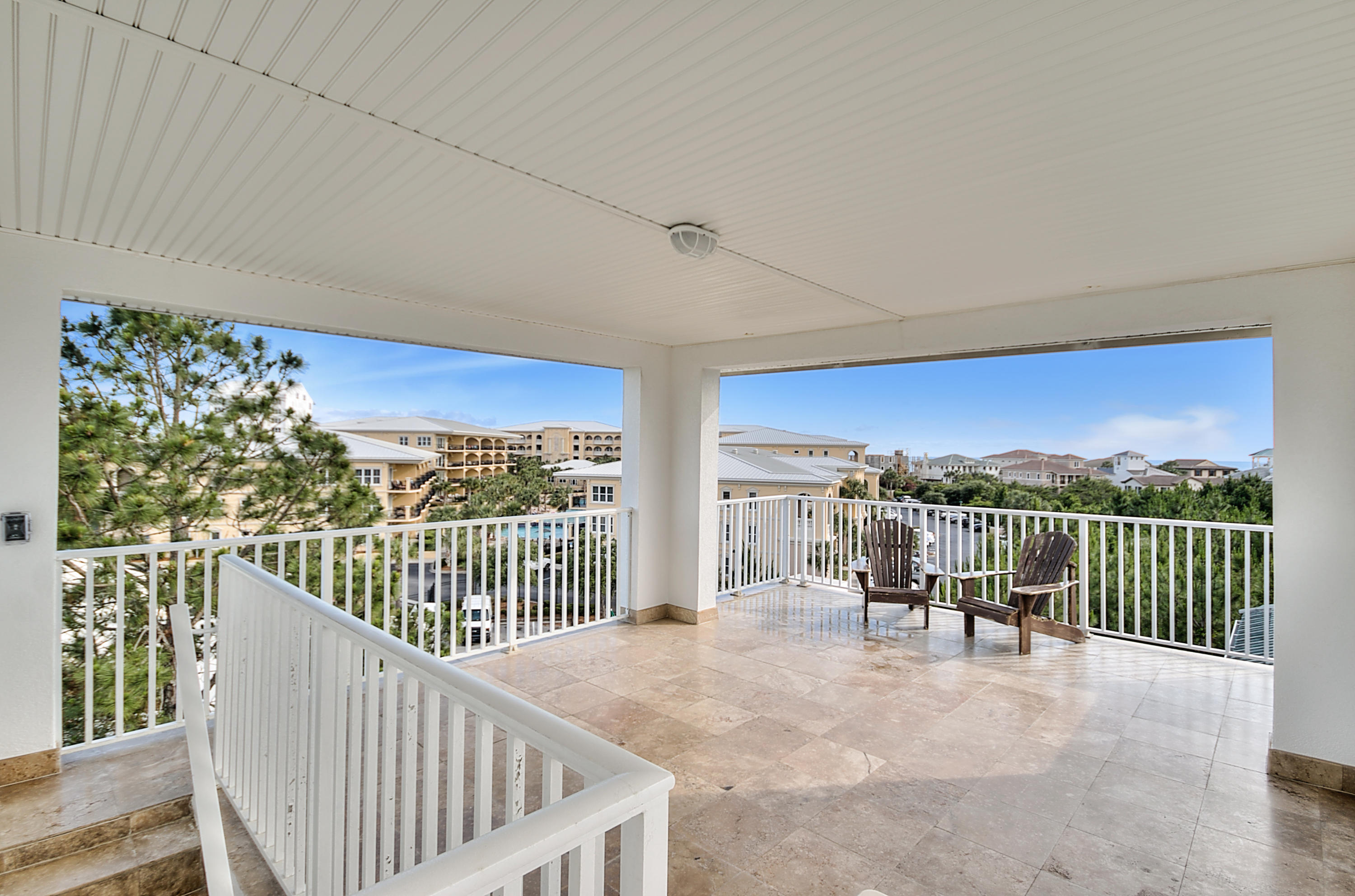 VILLAGE OF WHITE CLIFFS THE - Residential