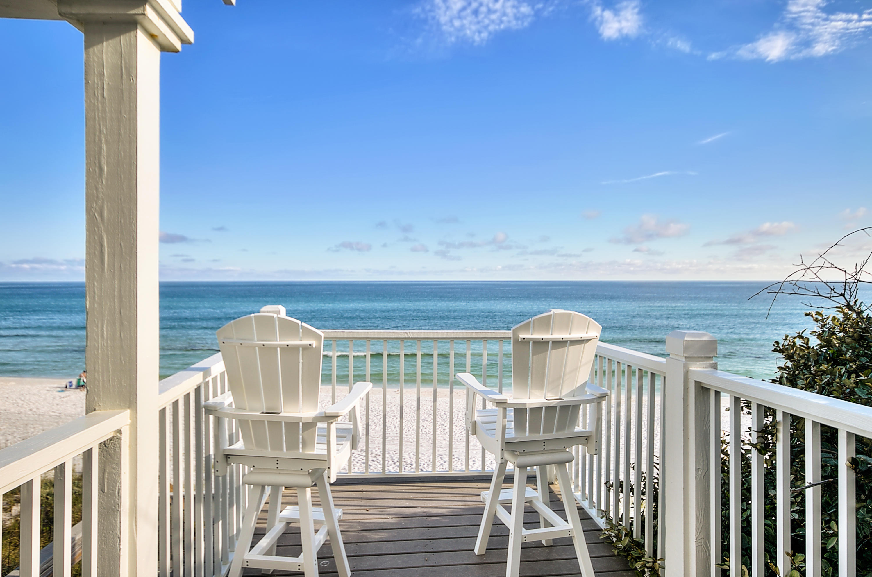 VILLAGE OF WHITE CLIFFS THE - Residential