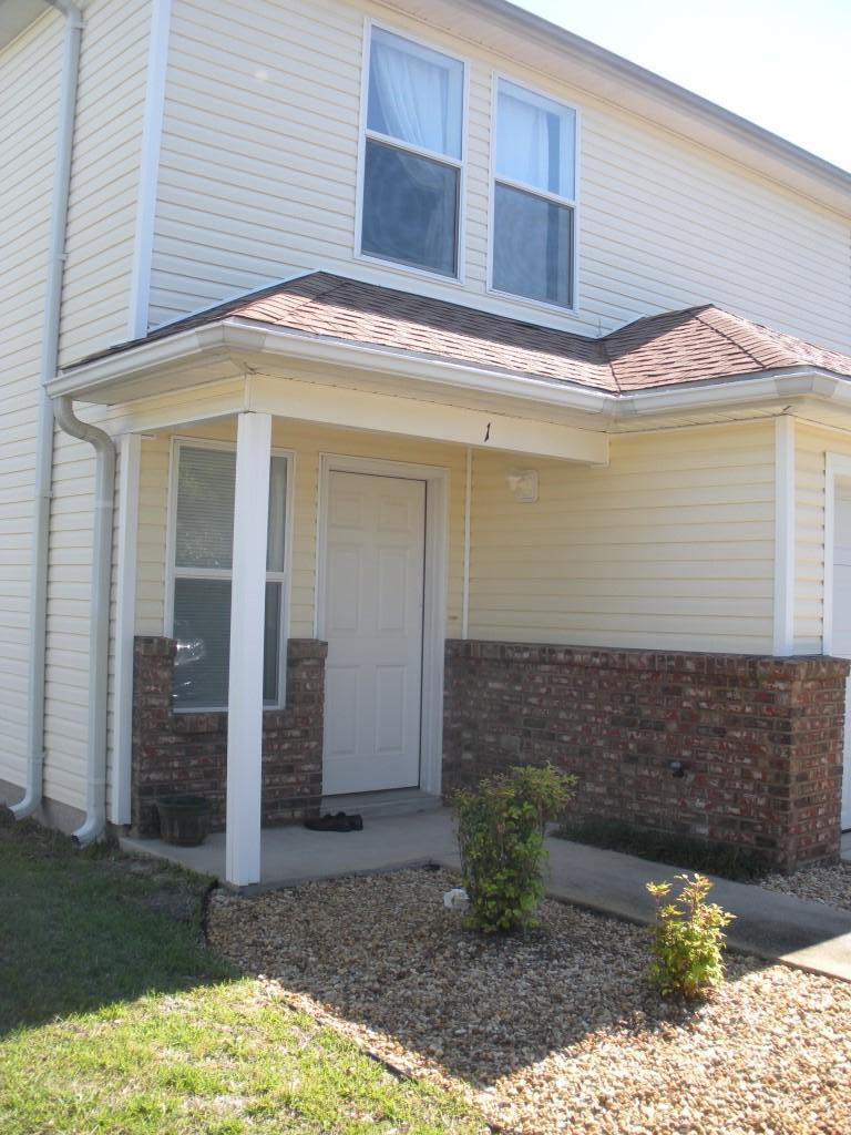 Tupelo Place - Residential