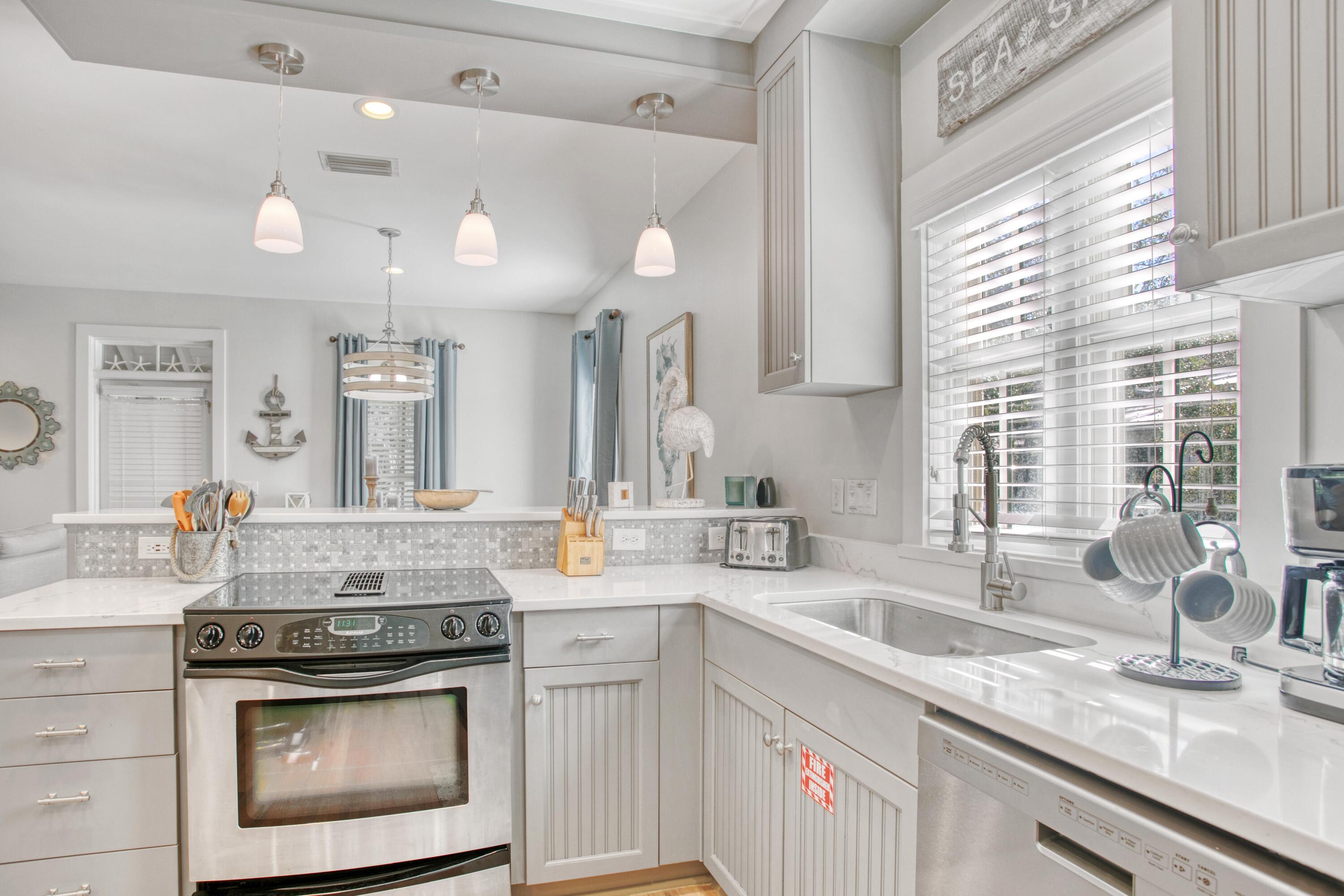 MAGNOLIA COTTAGES BY THE SEA - Residential