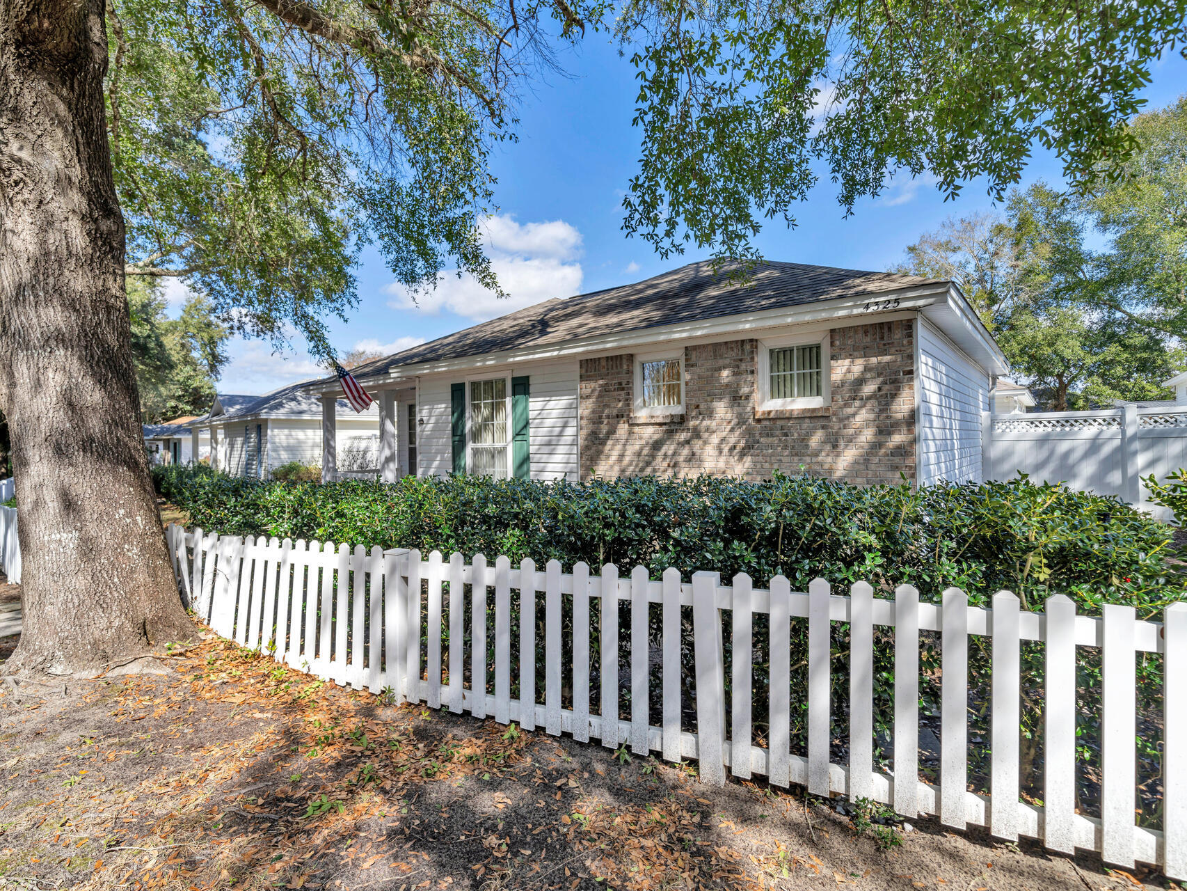MAGNOLIA PLANTATION AT BLUEWATER BAY - Residential