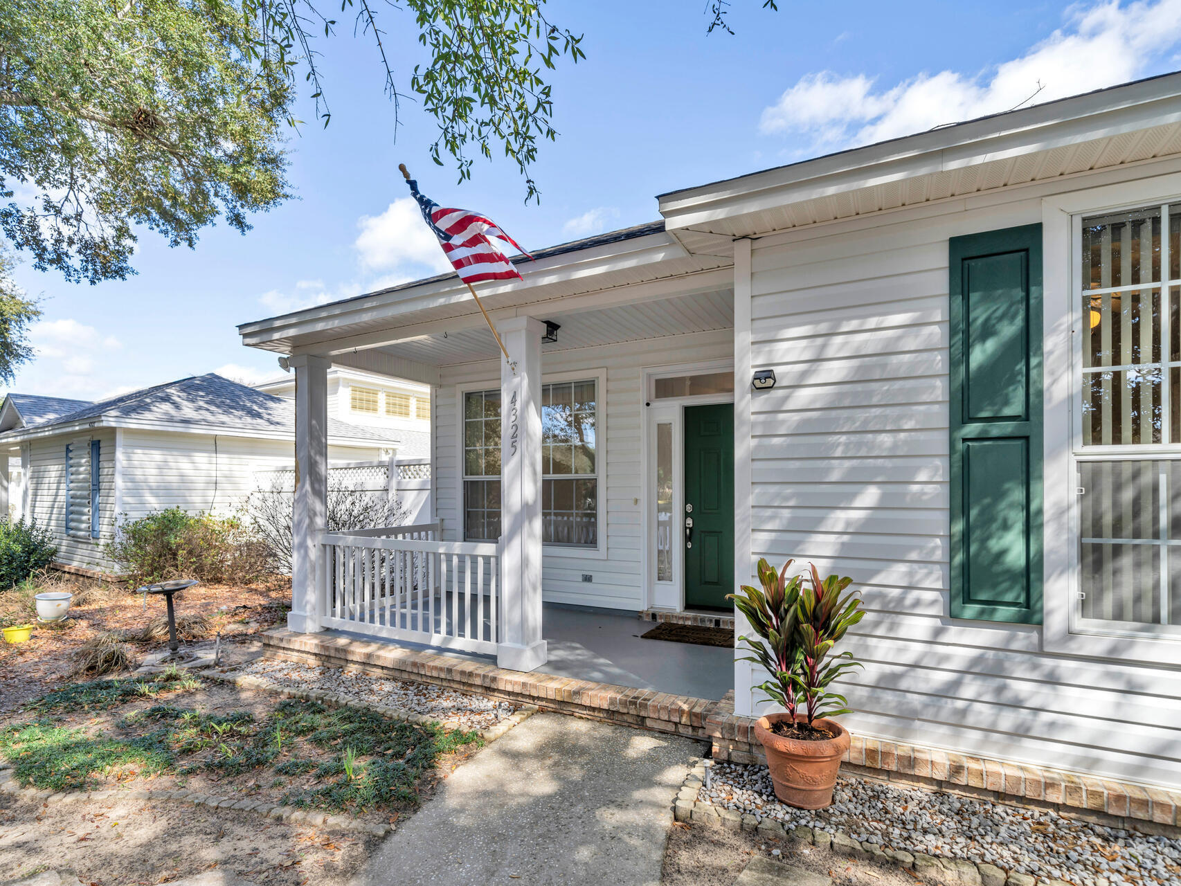 MAGNOLIA PLANTATION AT BLUEWATER BAY - Residential