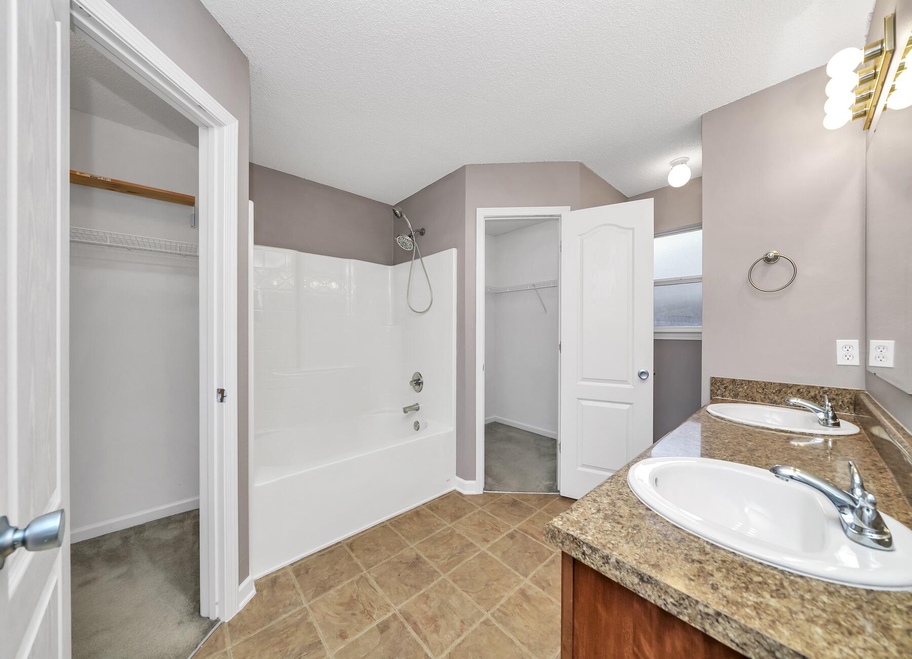 PROMISE CREEK - Residential