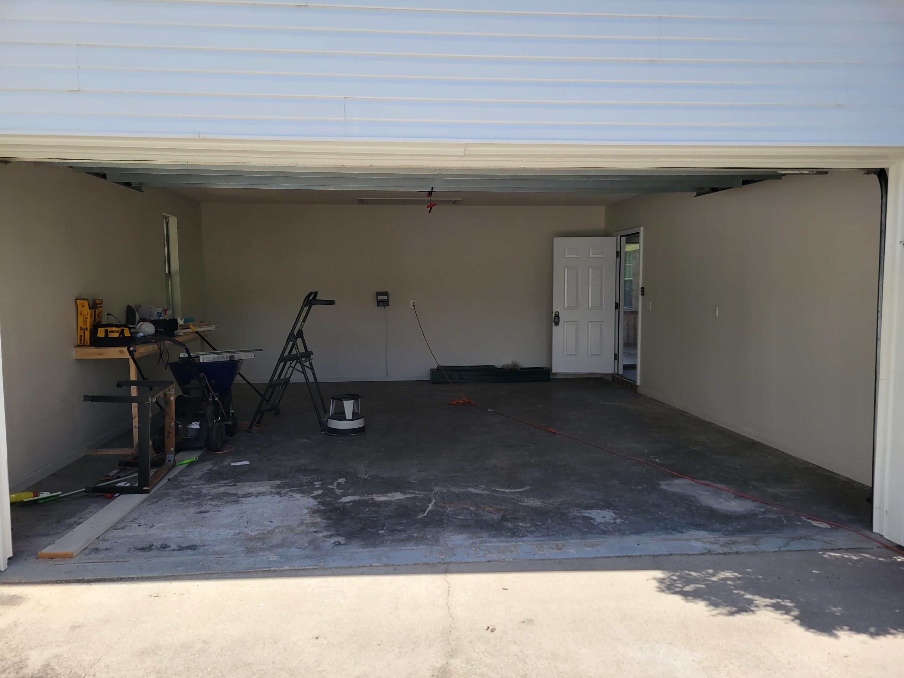 HIDDEN LAKES ESTATES - Residential