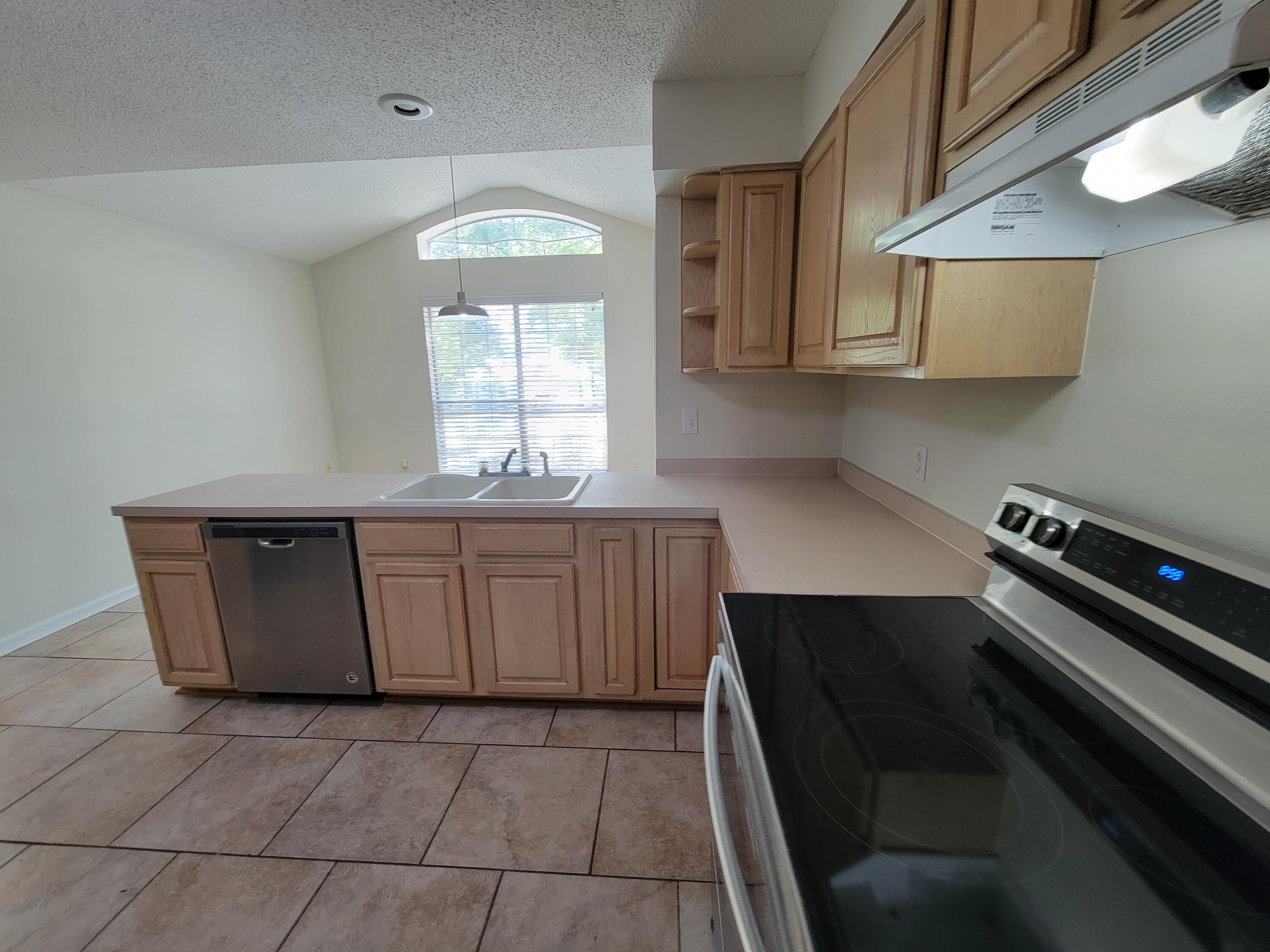 HIDDEN LAKES ESTATES - Residential