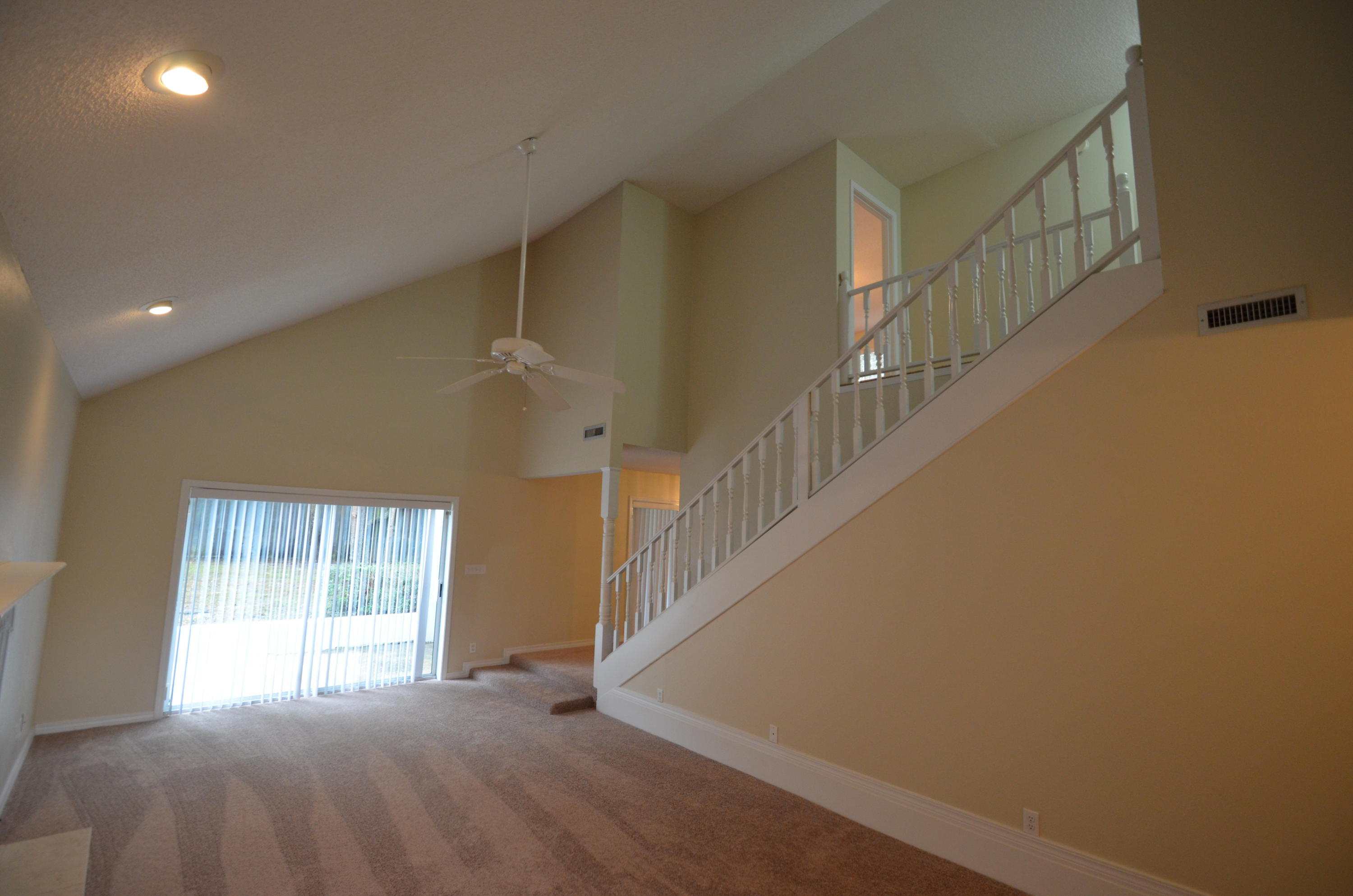 CRESCENT SHORES - Residential Lease