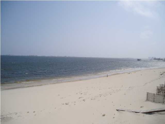 CRESCENT SHORES - Residential Lease