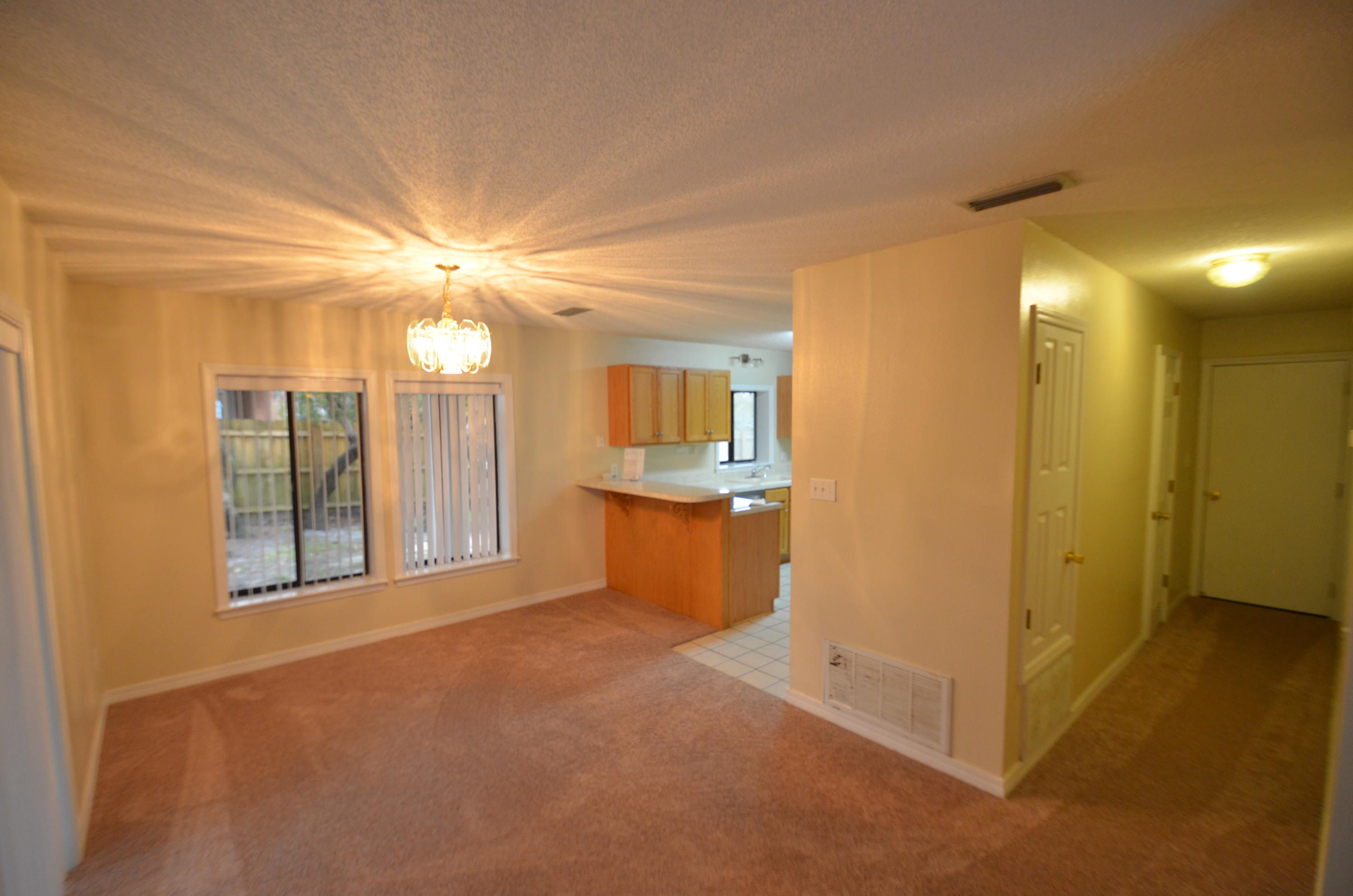 CRESCENT SHORES - Residential Lease