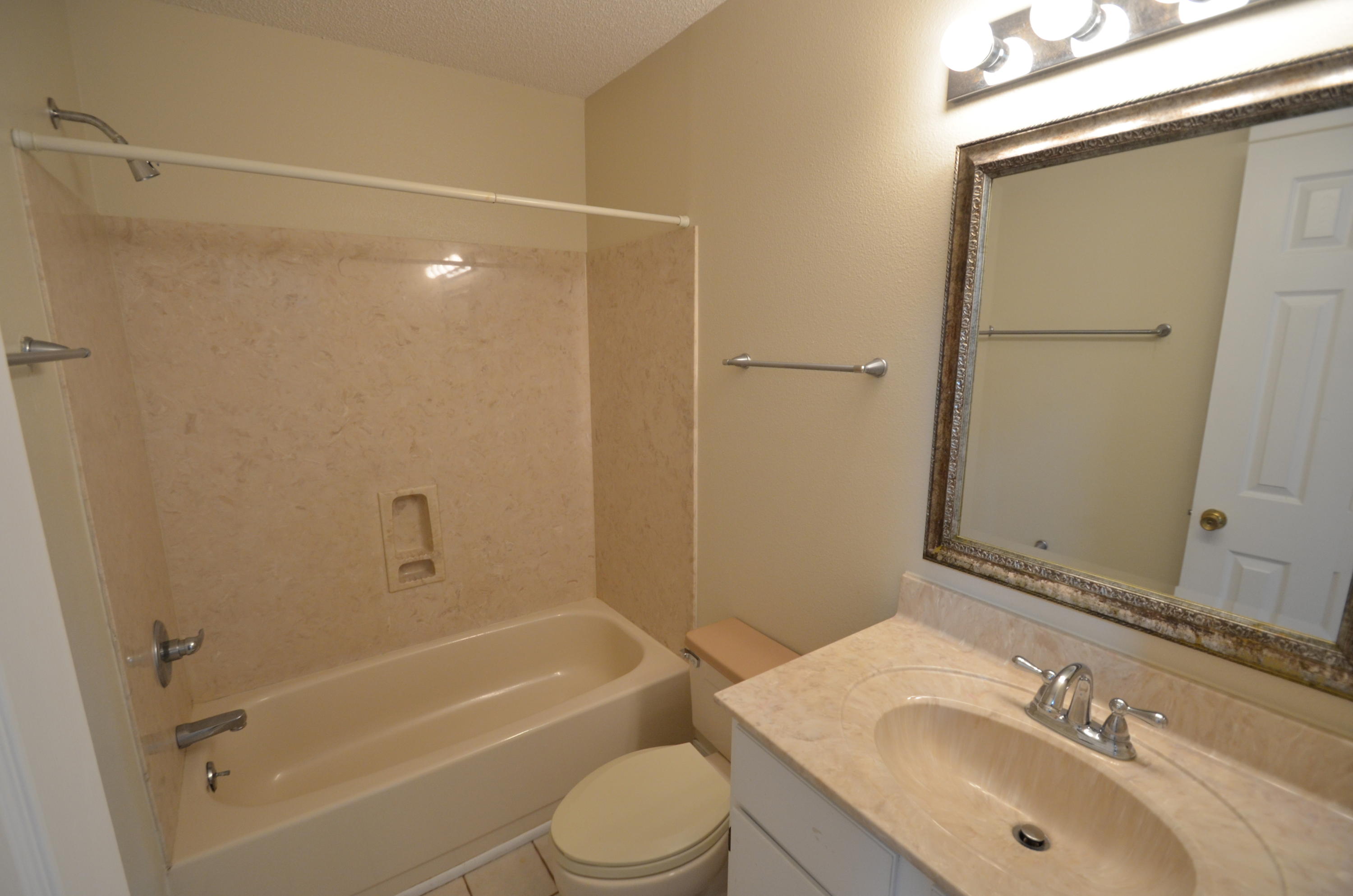 CRESCENT SHORES - Residential Lease