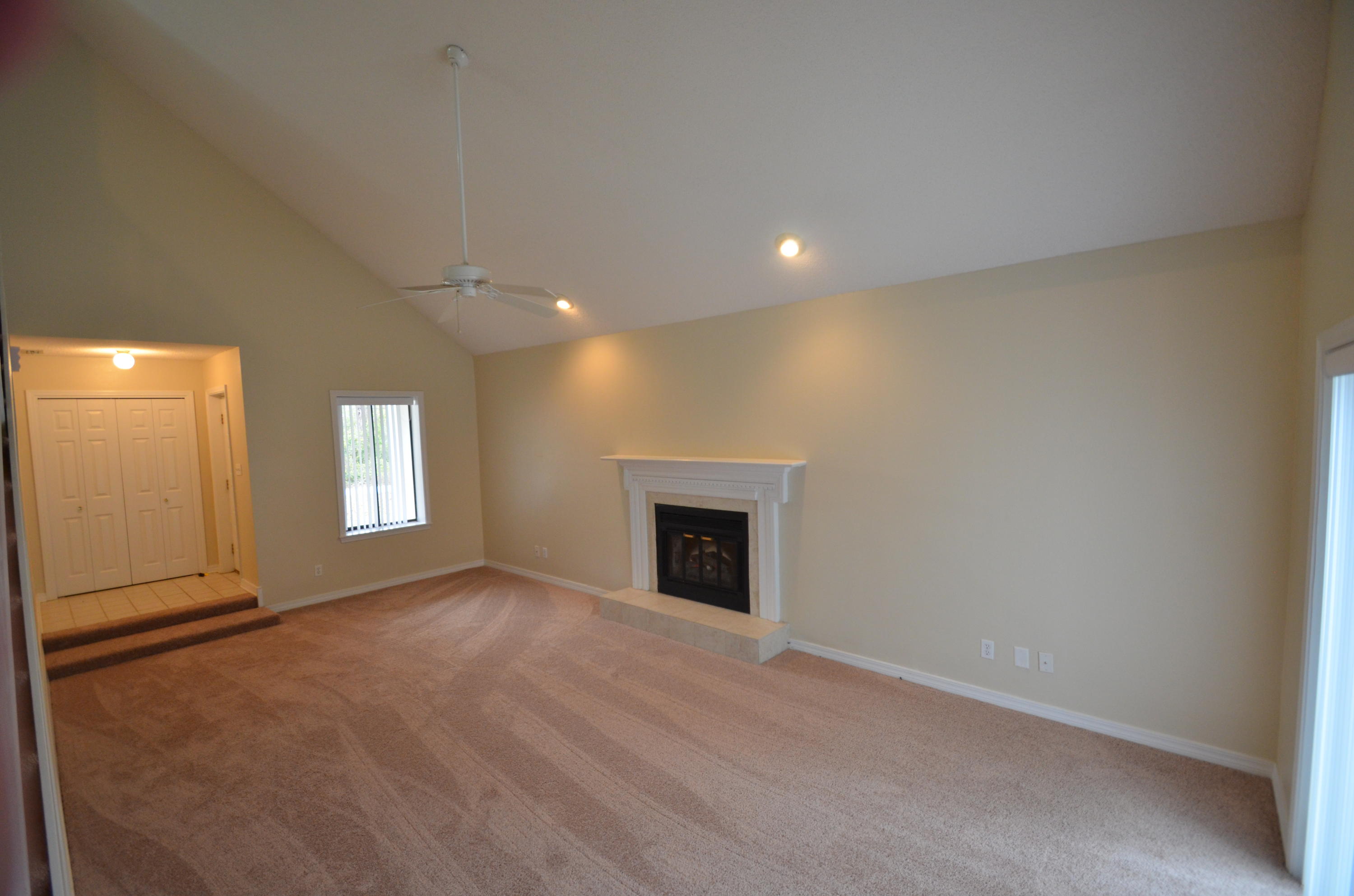 CRESCENT SHORES - Residential Lease