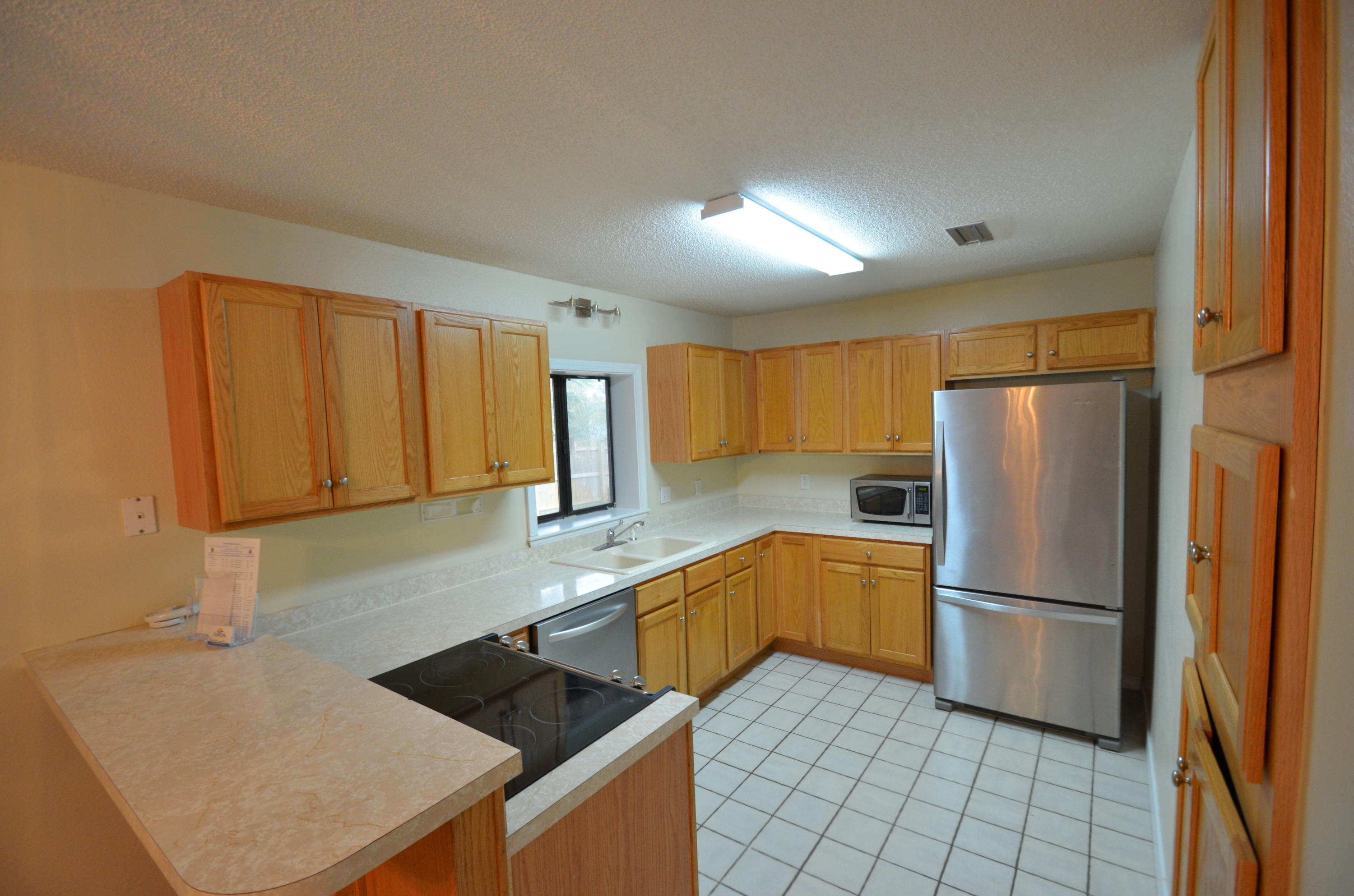 CRESCENT SHORES - Residential Lease