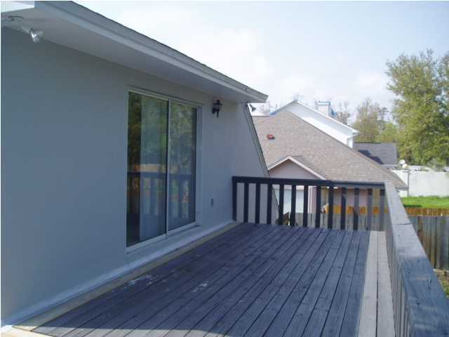 CRESCENT SHORES - Residential Lease