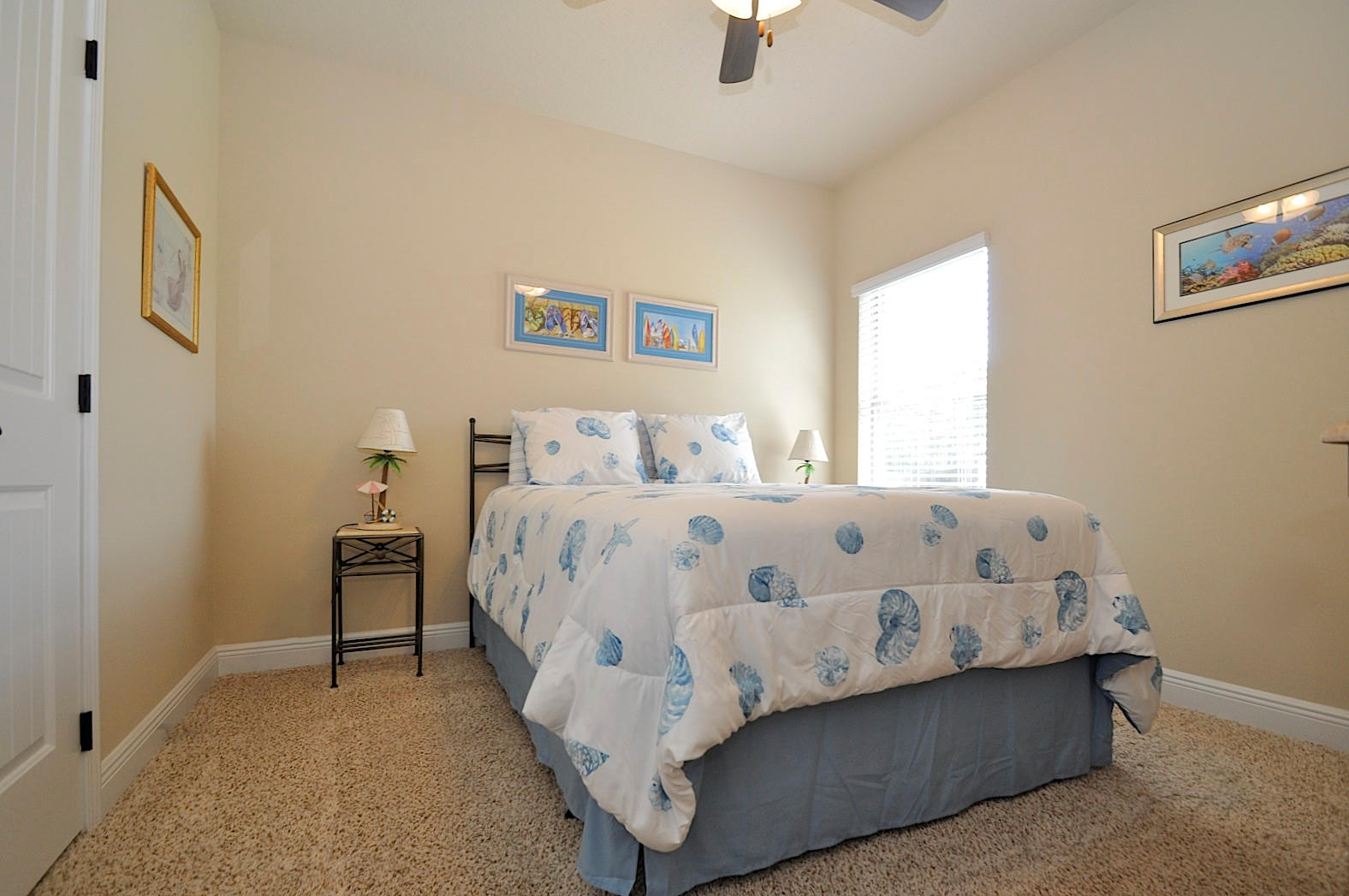 WHISPERING LAKE - Residential