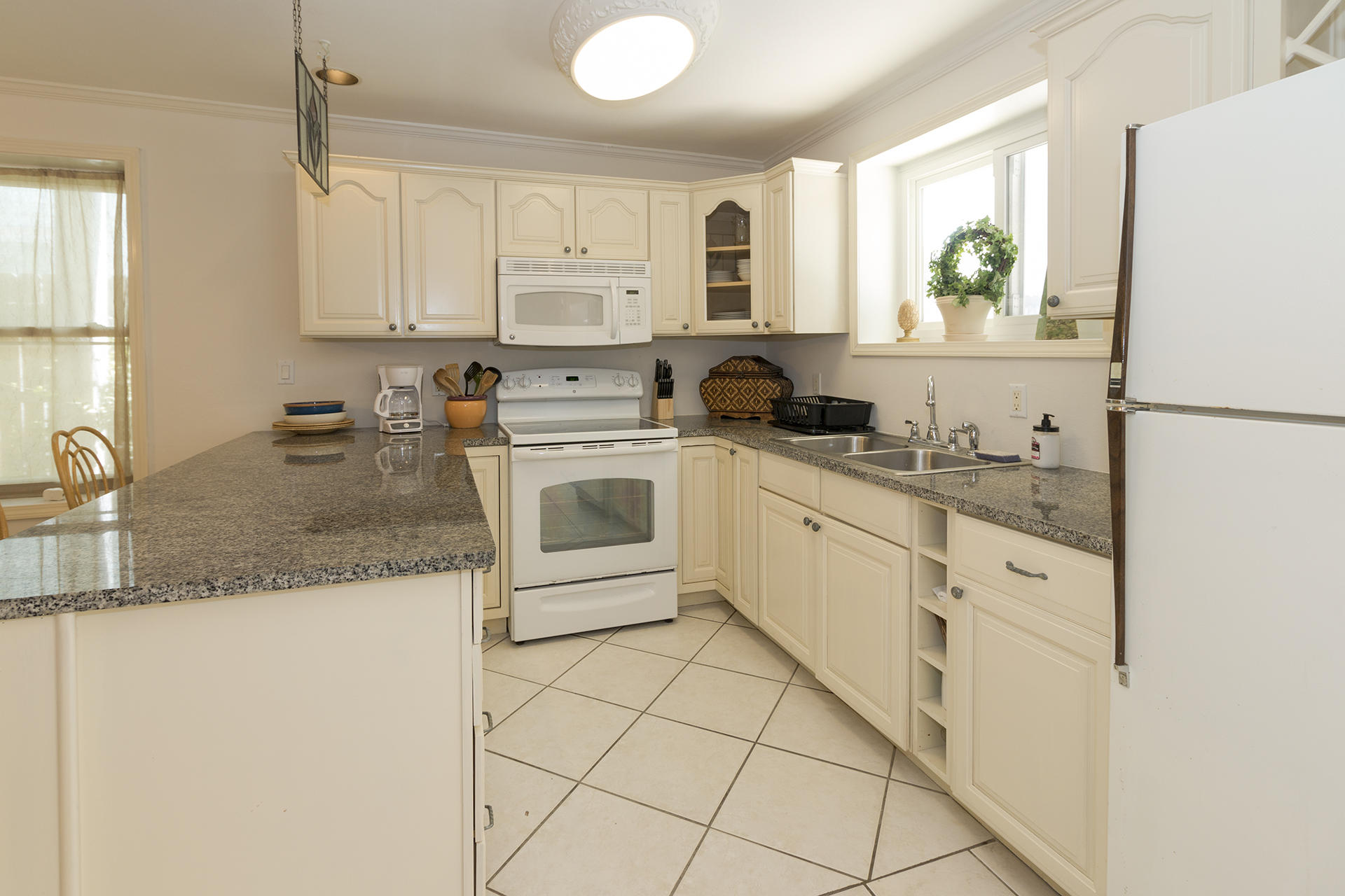 CRYSTAL BEACH - Residential