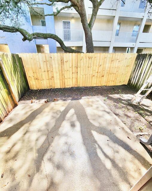 OLYMPIA COURT - Residential Lease