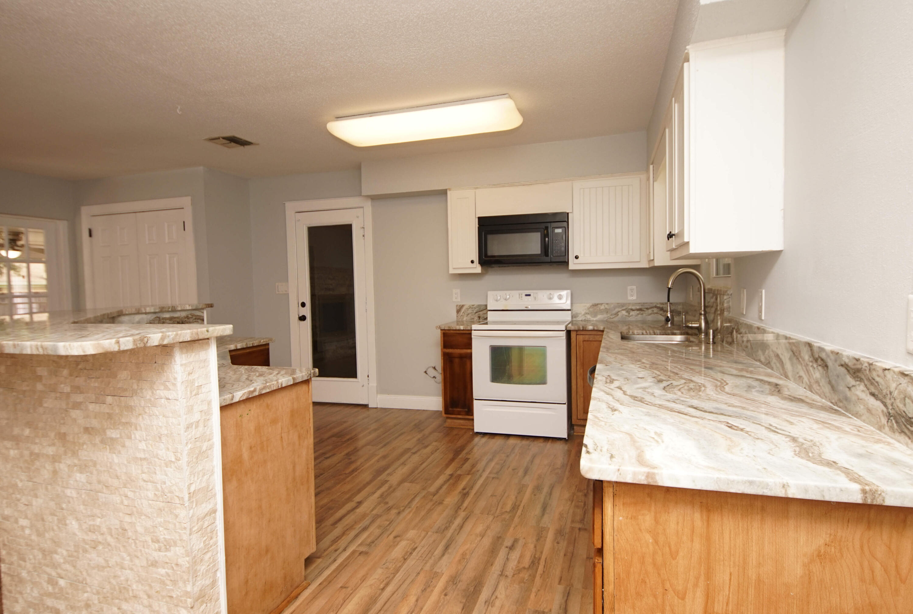 BLUEWATER BAY VILLAGE 1A - Residential