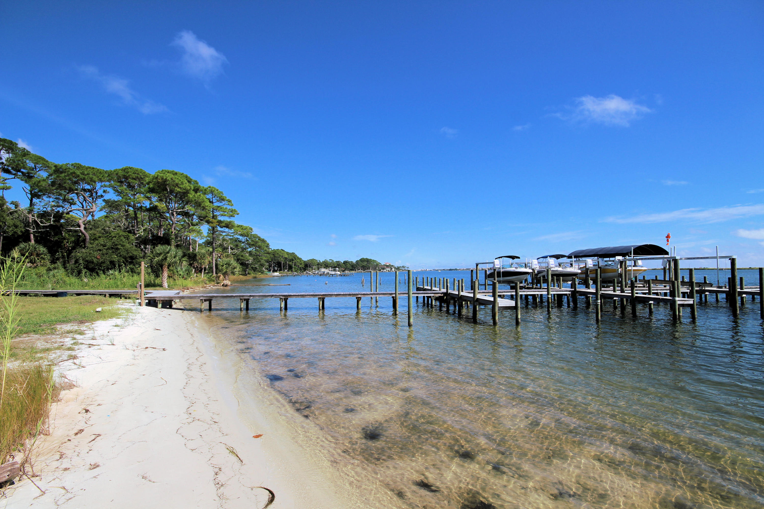 ISLANDVIEW BEACH - Residential