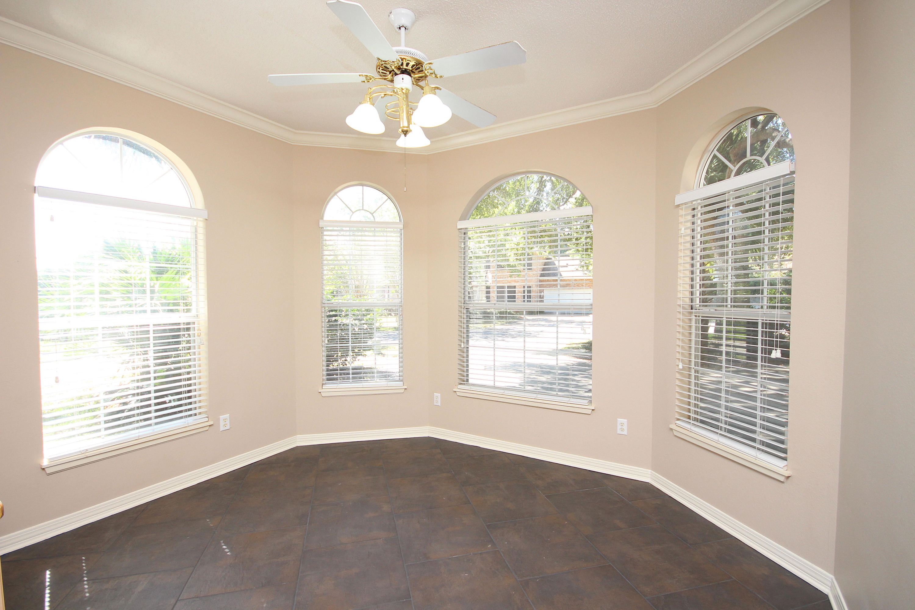 ISLANDVIEW BEACH - Residential