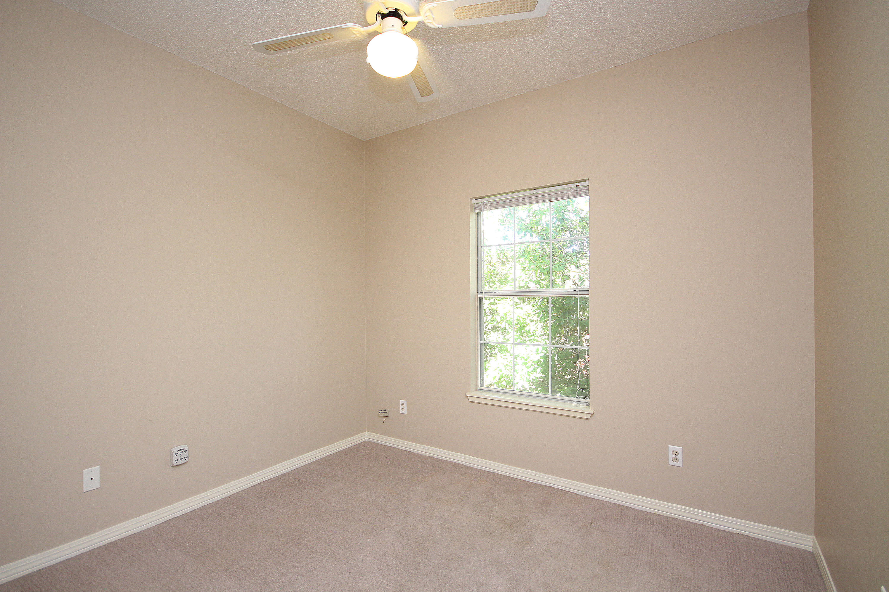 ISLANDVIEW BEACH - Residential