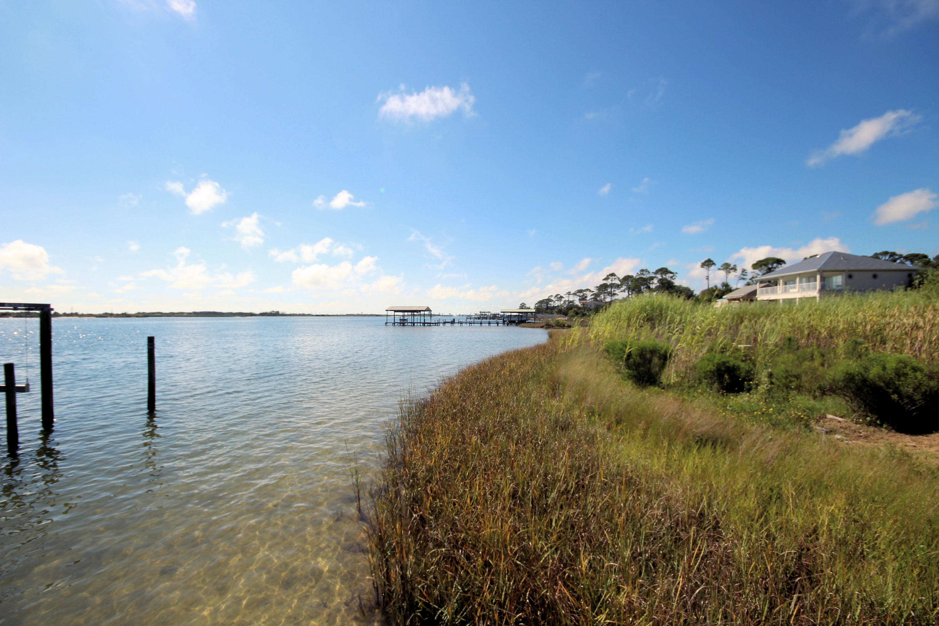 ISLANDVIEW BEACH - Residential