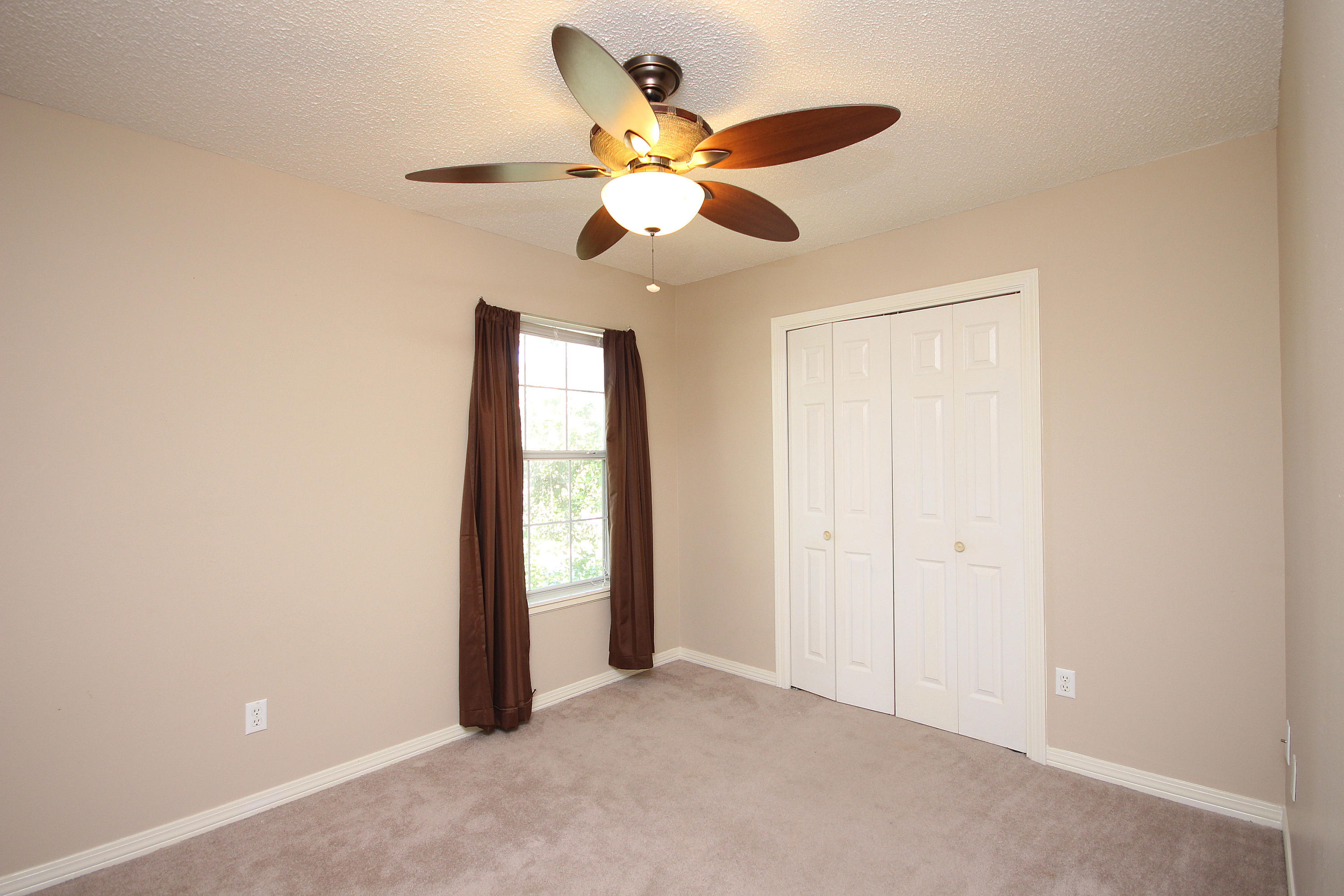 ISLANDVIEW BEACH - Residential