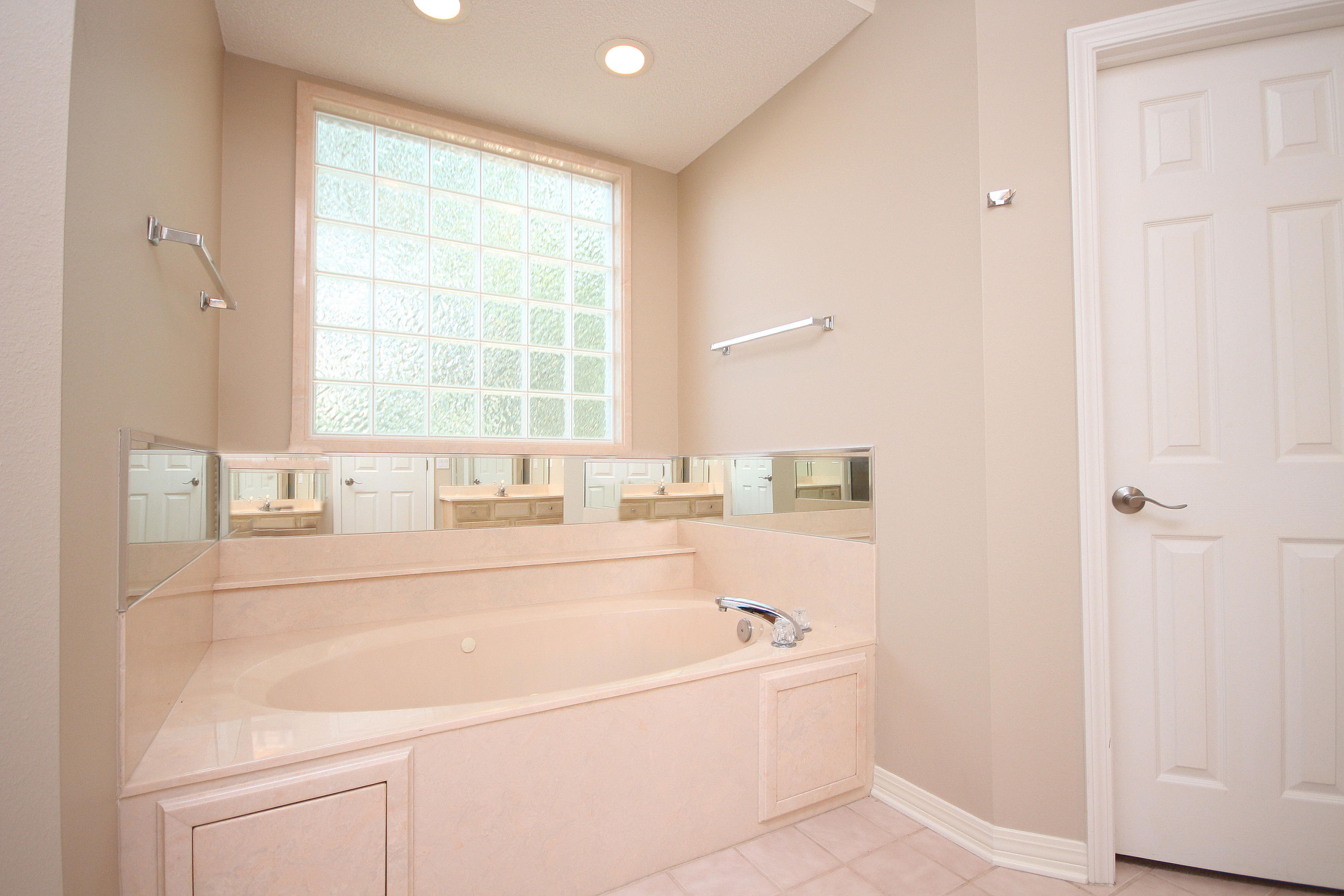 ISLANDVIEW BEACH - Residential