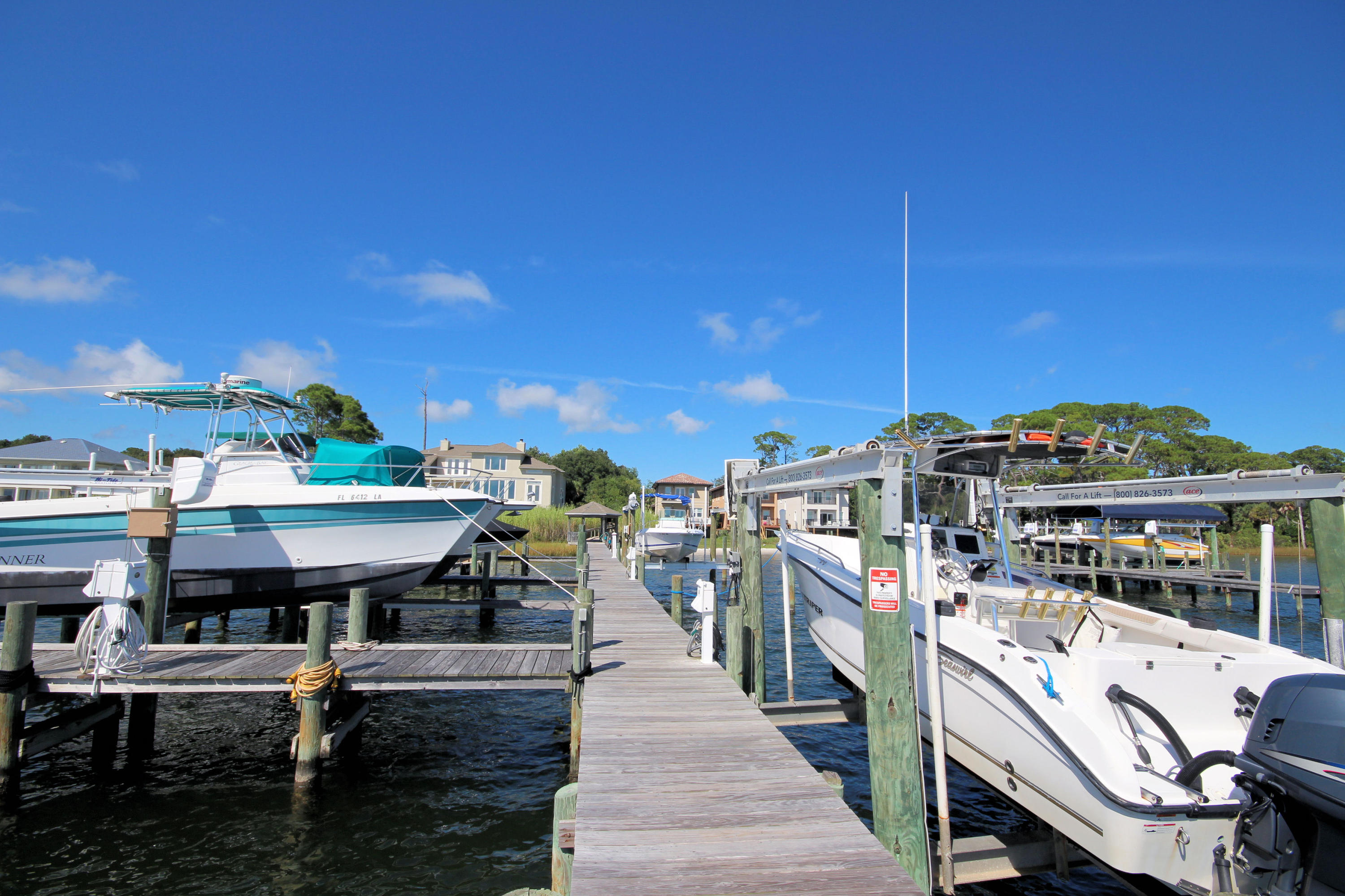ISLANDVIEW BEACH - Residential