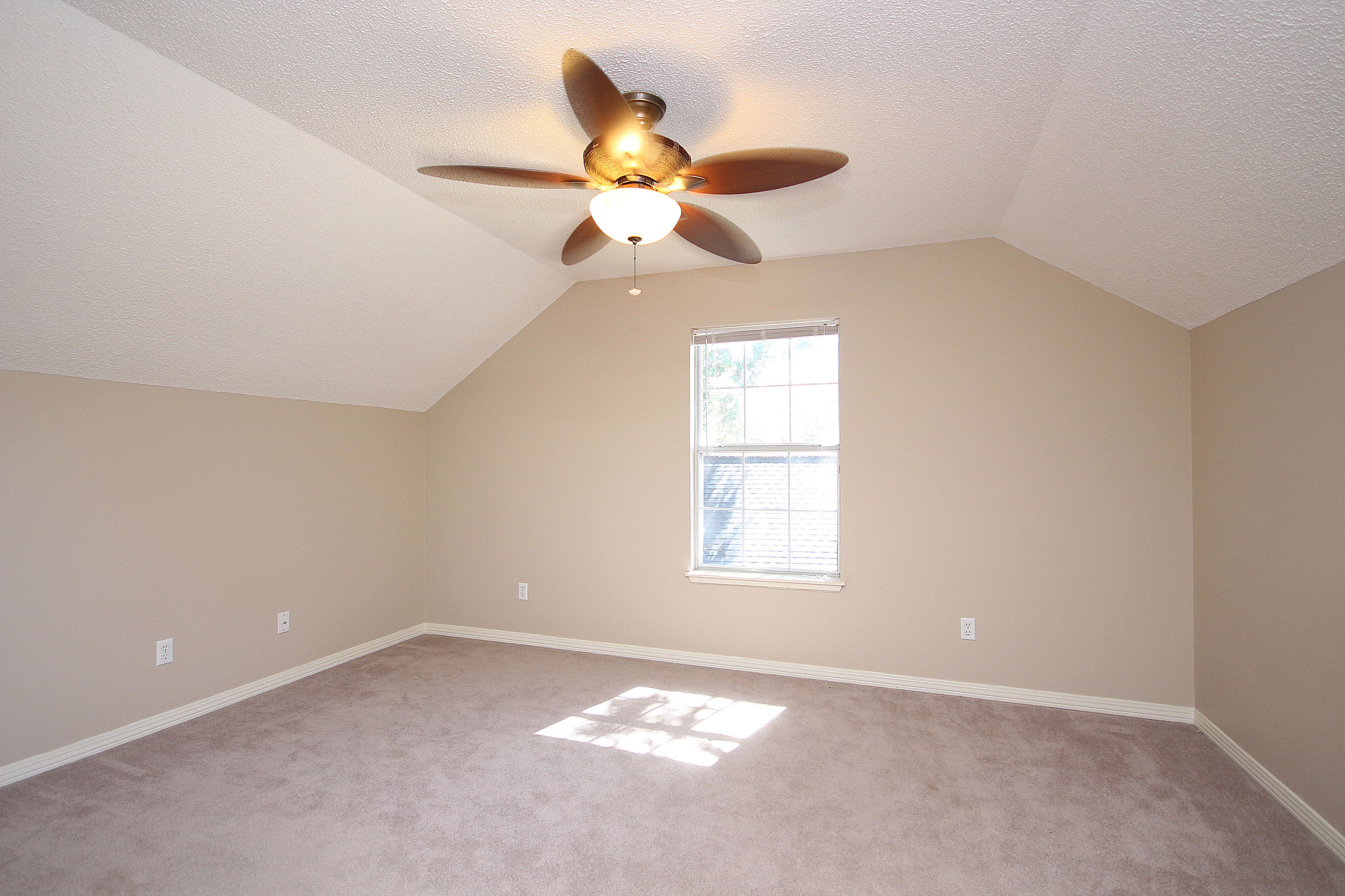 ISLANDVIEW BEACH - Residential