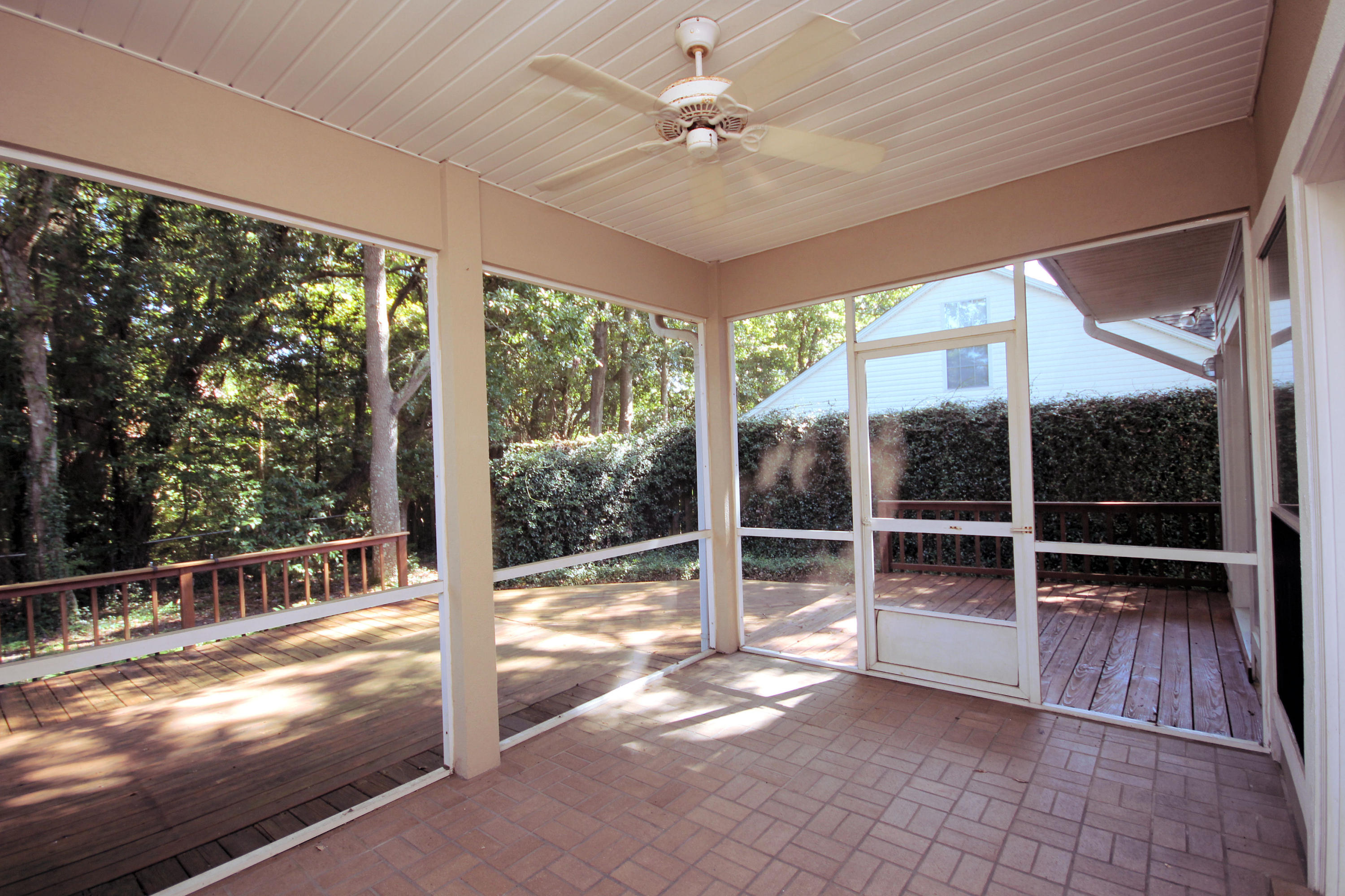 ISLANDVIEW BEACH - Residential