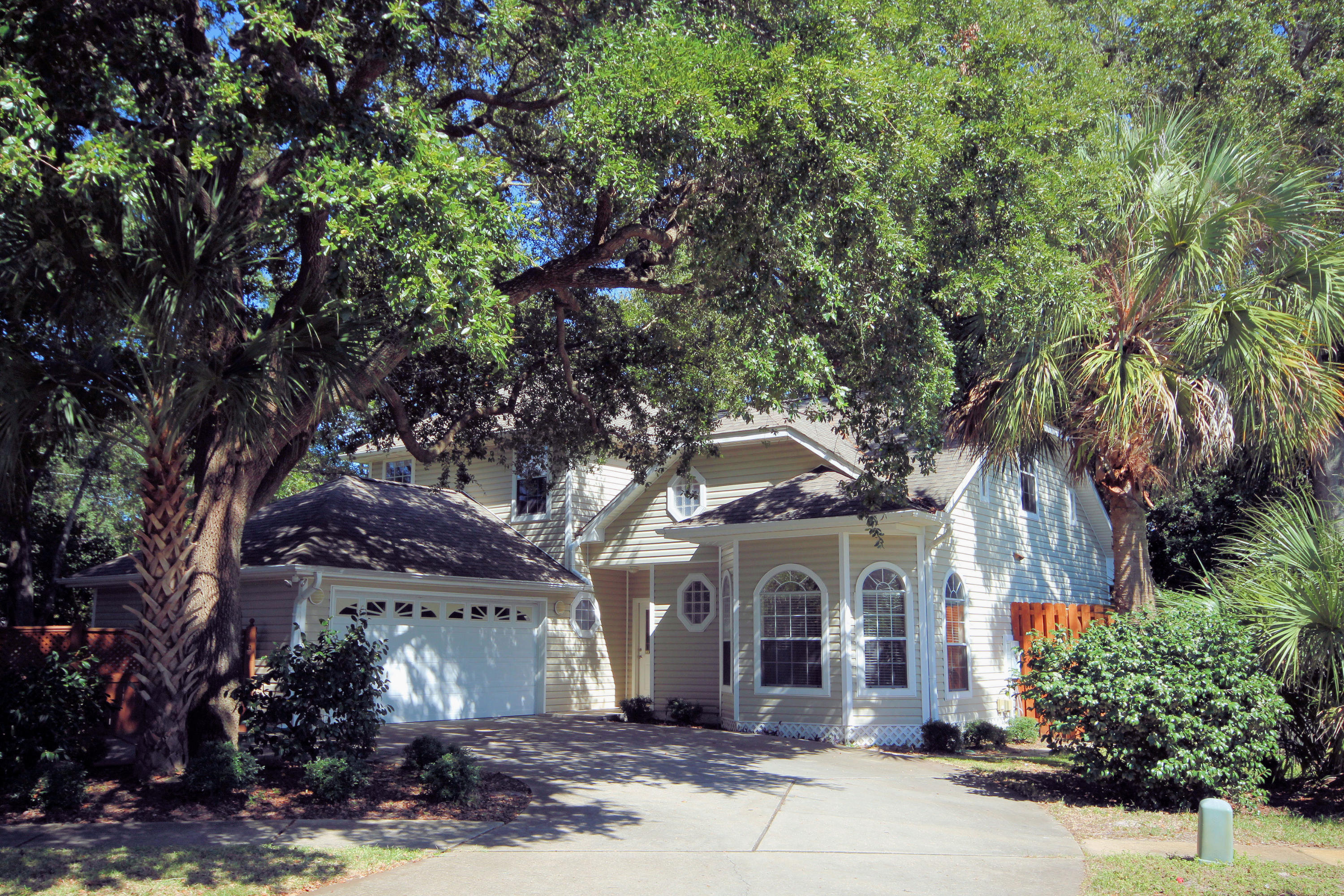 ISLANDVIEW BEACH - Residential