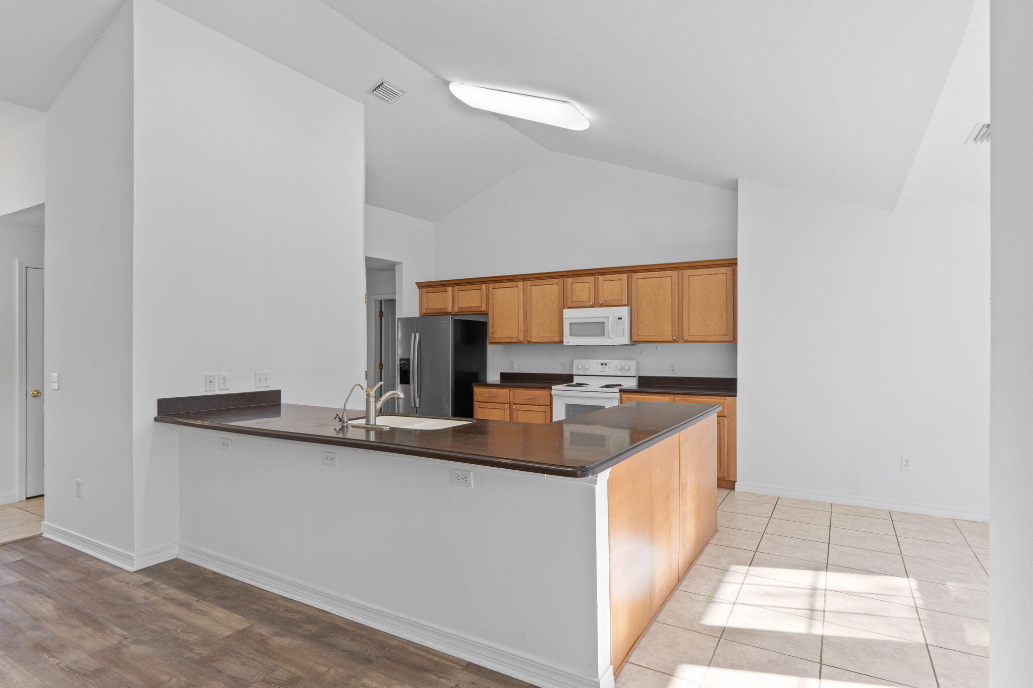 HOLLEY BY THE SEA - Residential