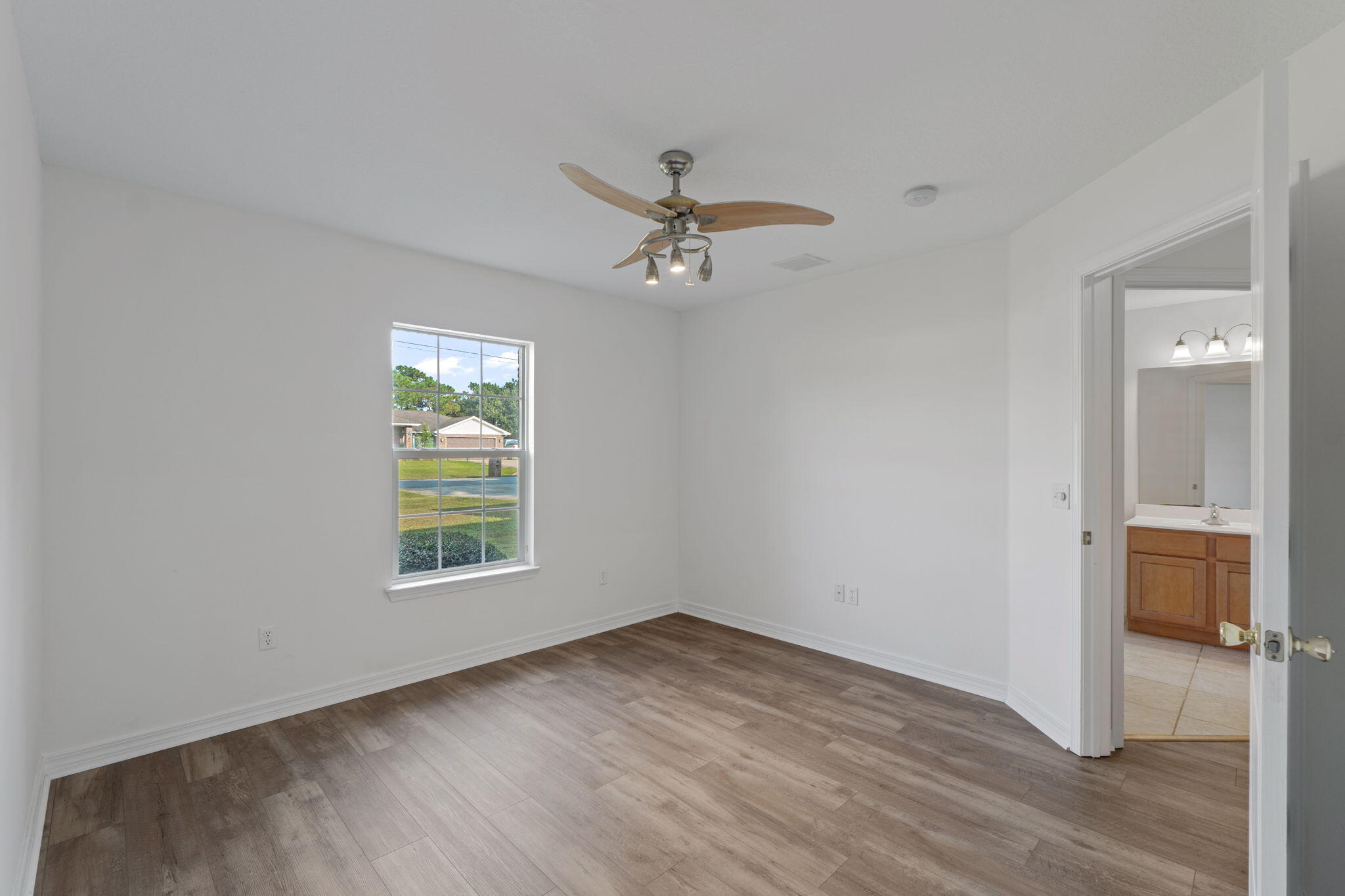 HOLLEY BY THE SEA - Residential