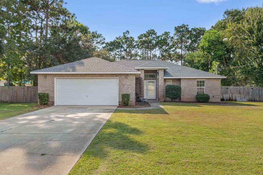 BACK ON MARKET - NO FAULT TO SELLERBeautiful 3-bedroom, 2-bath single-family home in the highly desirable Holley by the Sea community! Built in 2008, this 1,719 sq ft home features a split-bedroom floor plan, brick exterior, and a 2-car attached garage. The kitchen is equipped with a microwave, refrigerator, range, and washer/dryer, while the master suite boasts a jacuzzi bathtub. Enjoy community amenities including access to the Holley by the Sea Recreation Center and pools, plus a 48-acre park with Santa Rosa Sound access. Conveniently located around beaches, shopping, and dining, this home is move-in ready!