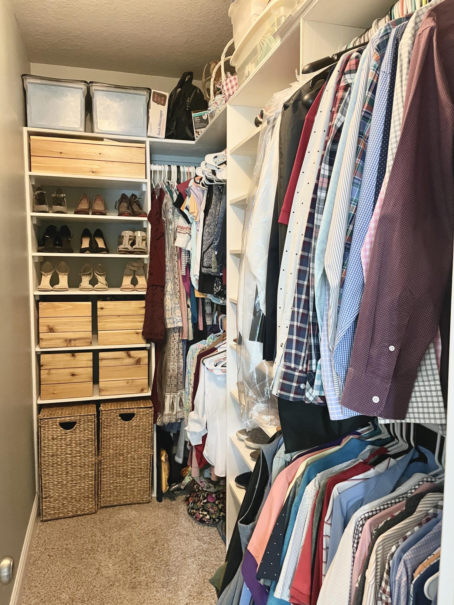 WHISPERING LAKE - Residential