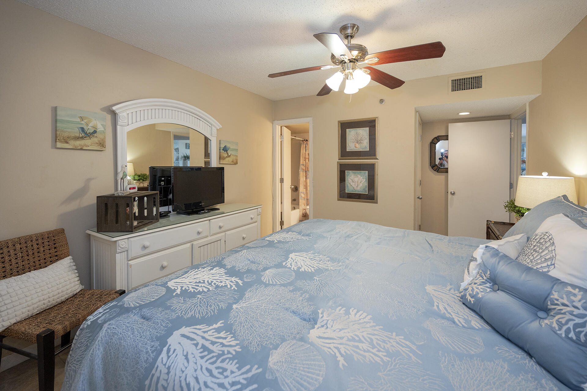 MAINSAIL CONDO PH 3 - Residential