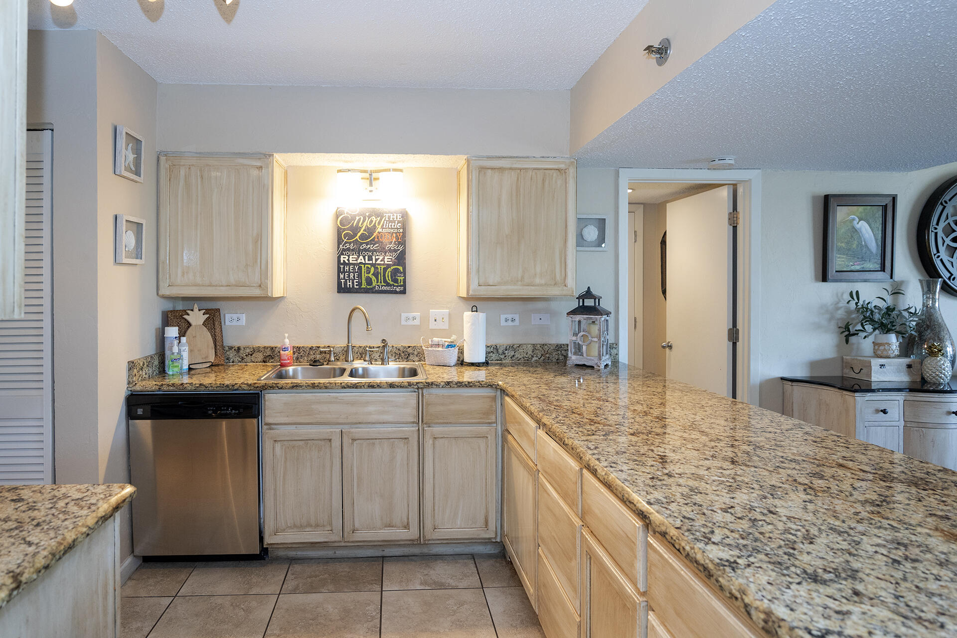 MAINSAIL CONDO PH 3 - Residential