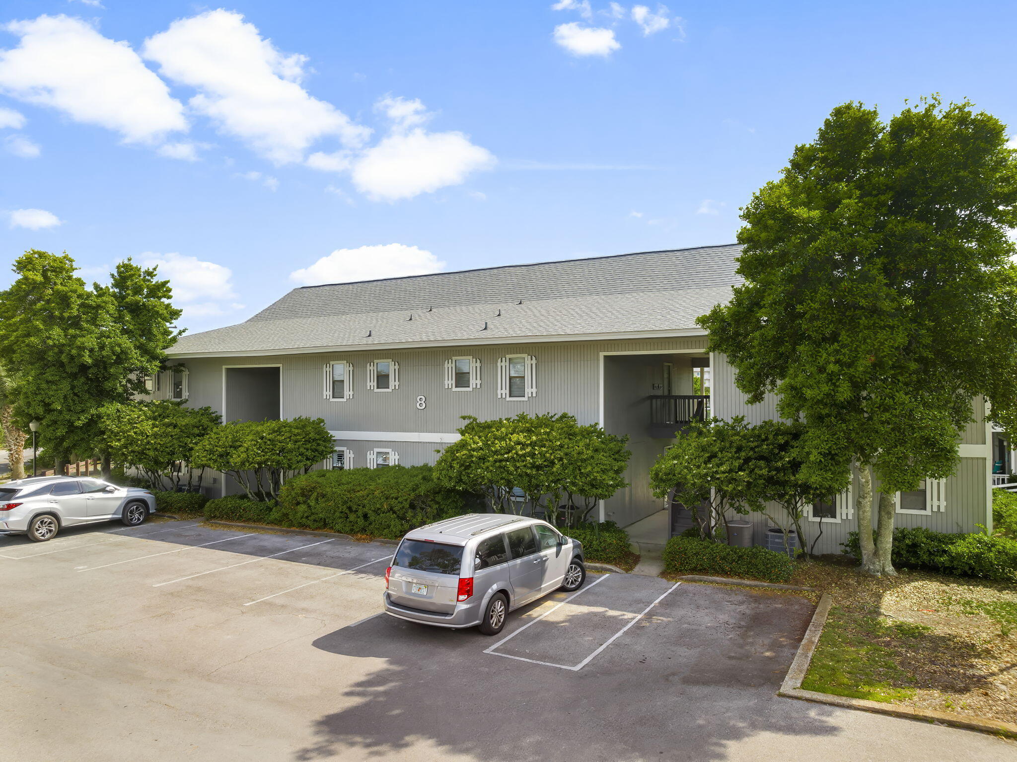BEACHWOOD VILLAS CONDO - Residential