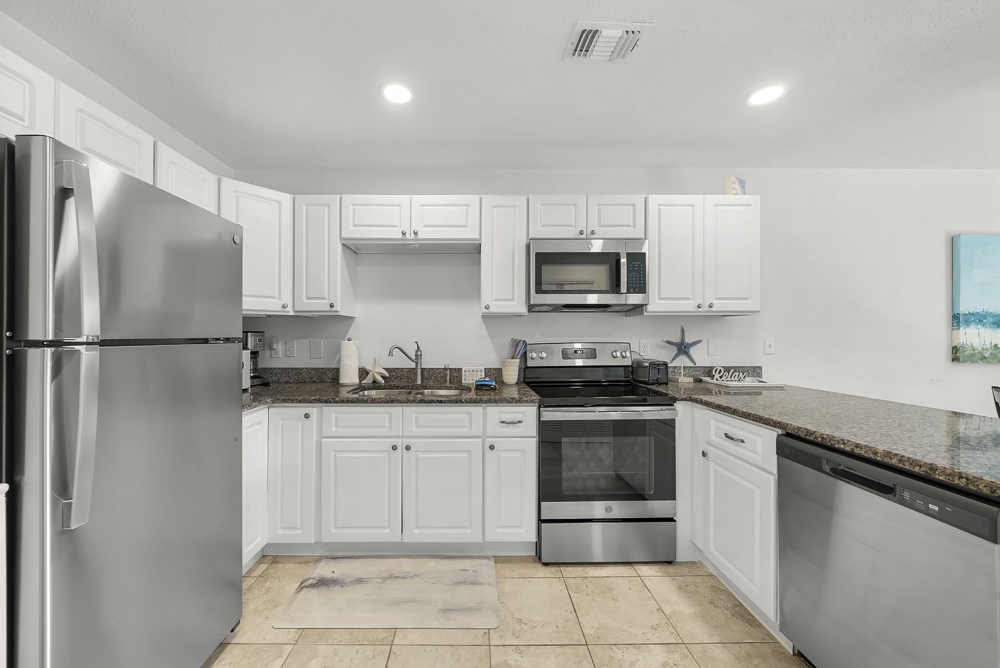 BEACHWOOD VILLAS CONDO - Residential