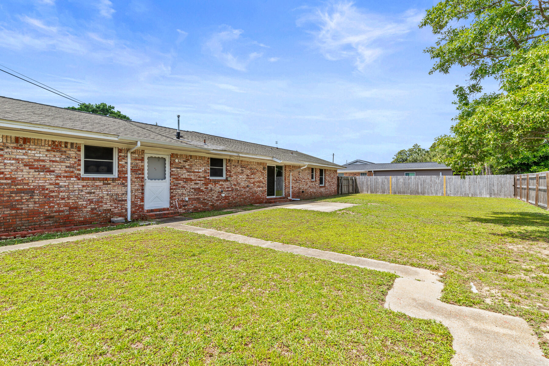 CLAIRE ESTATES - Residential