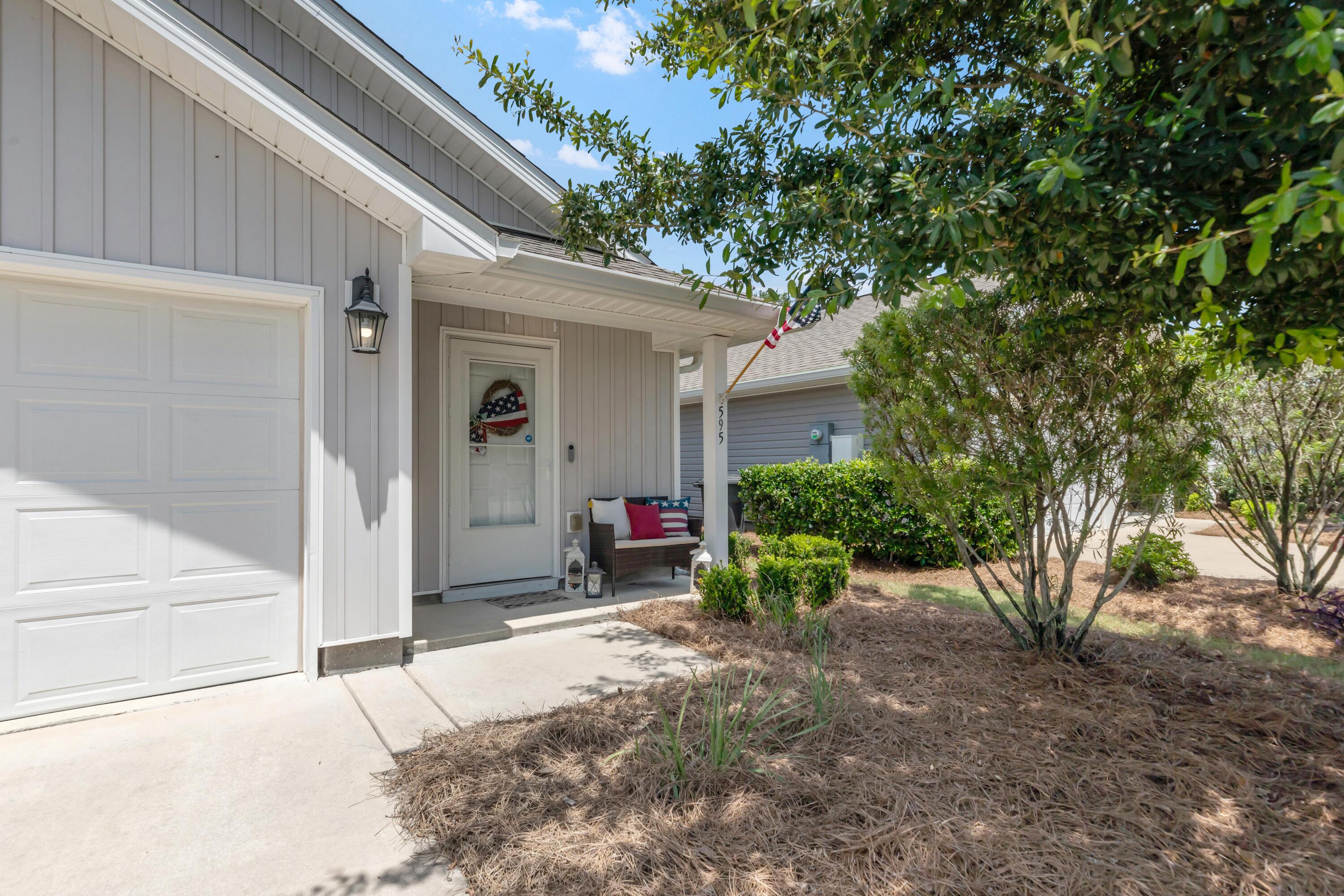 HAMMOCK BAY - Residential