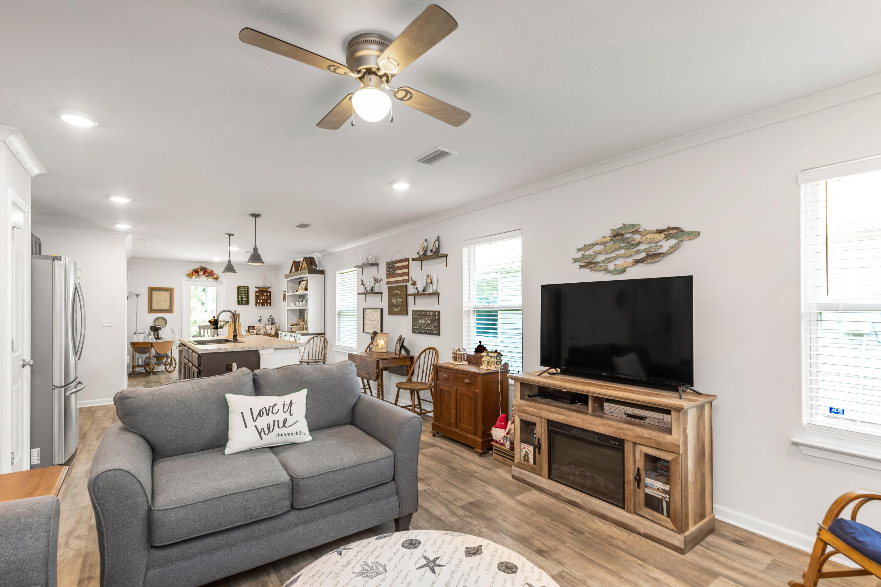 HAMMOCK BAY - Residential