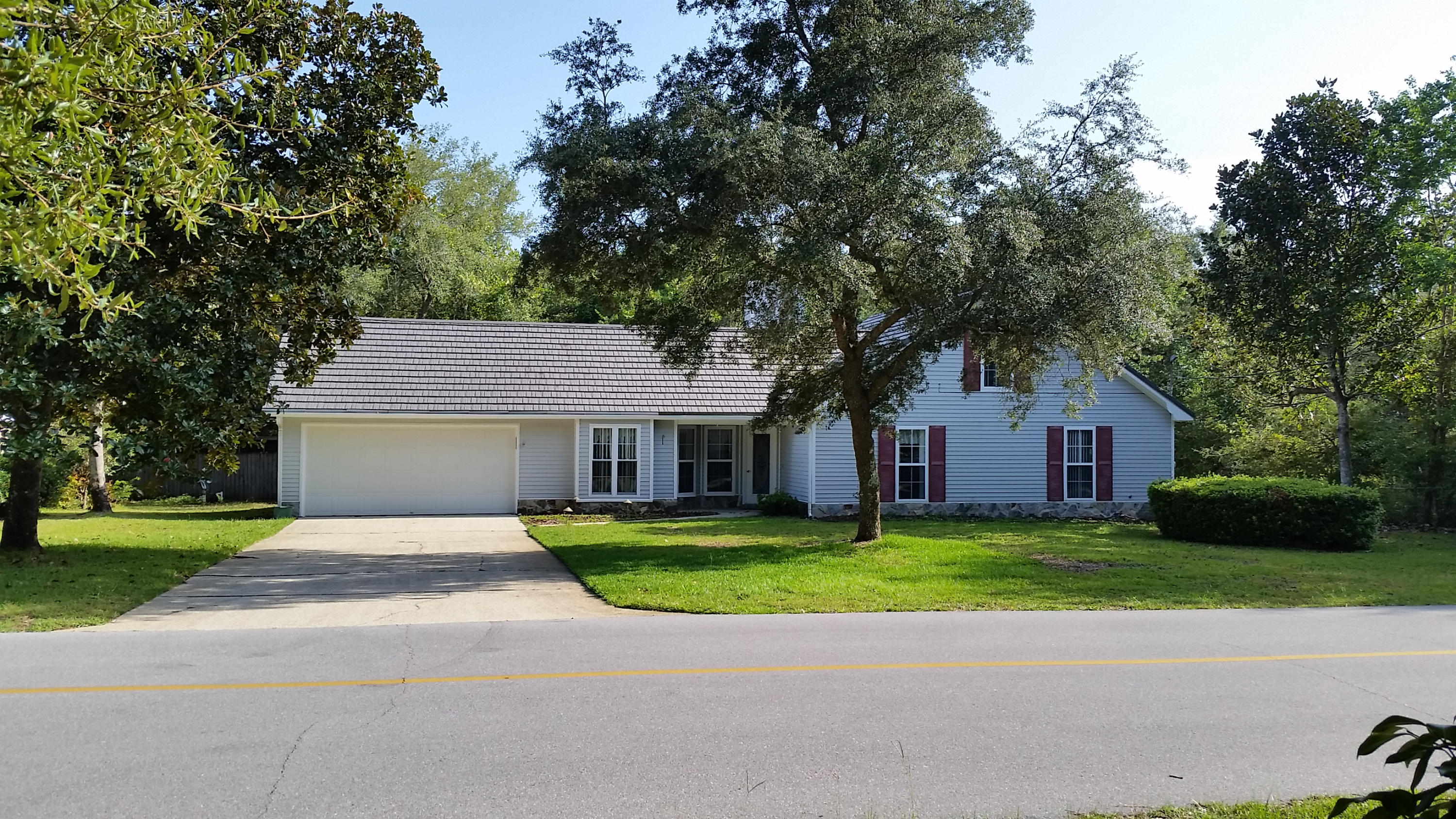 BAYOU POQUITO - Residential