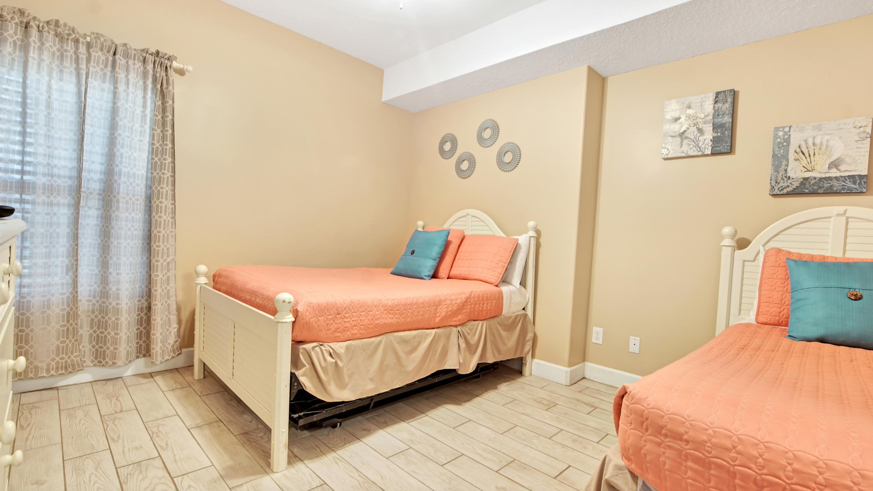 Ocean Ritz - Residential