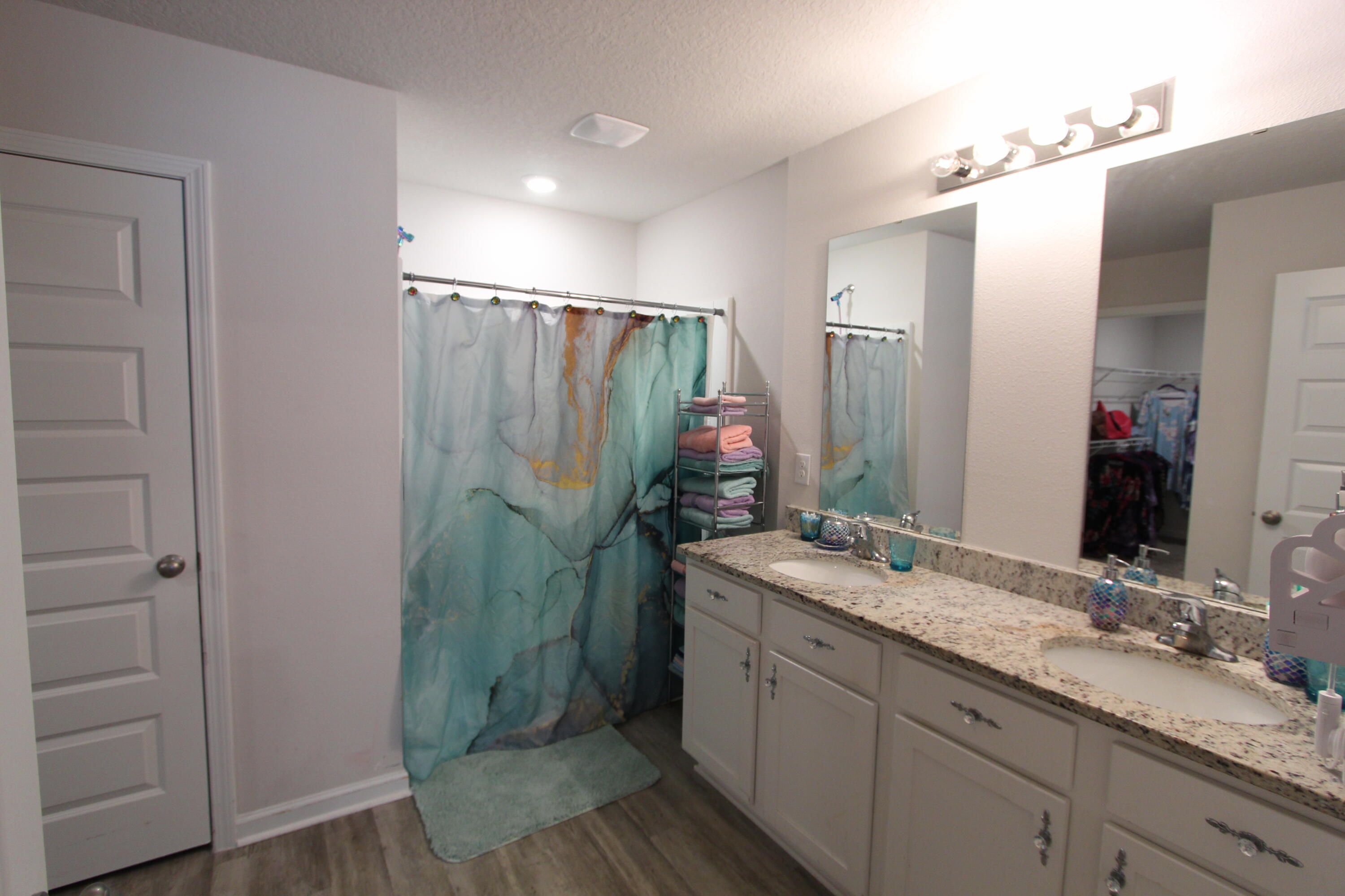 HOMEWOOD EST - Residential Lease
