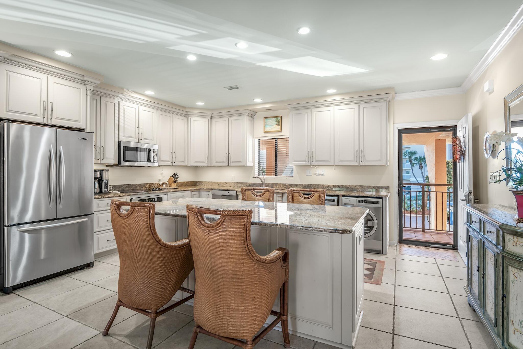 AEGEAN CONDO - Residential