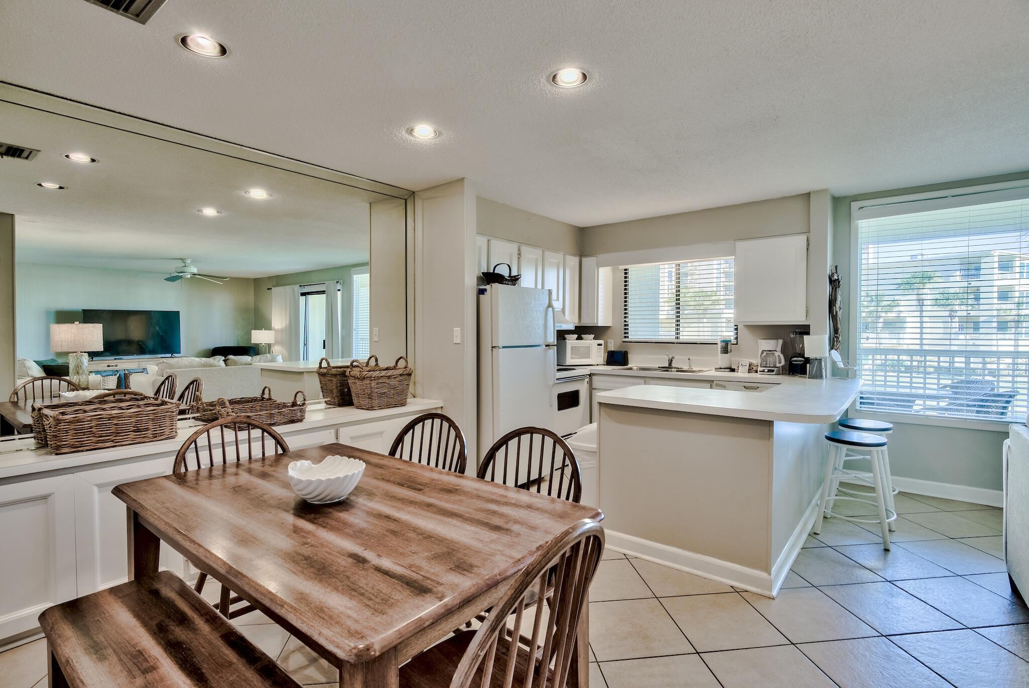 SILVER DUNES CONDO - Residential