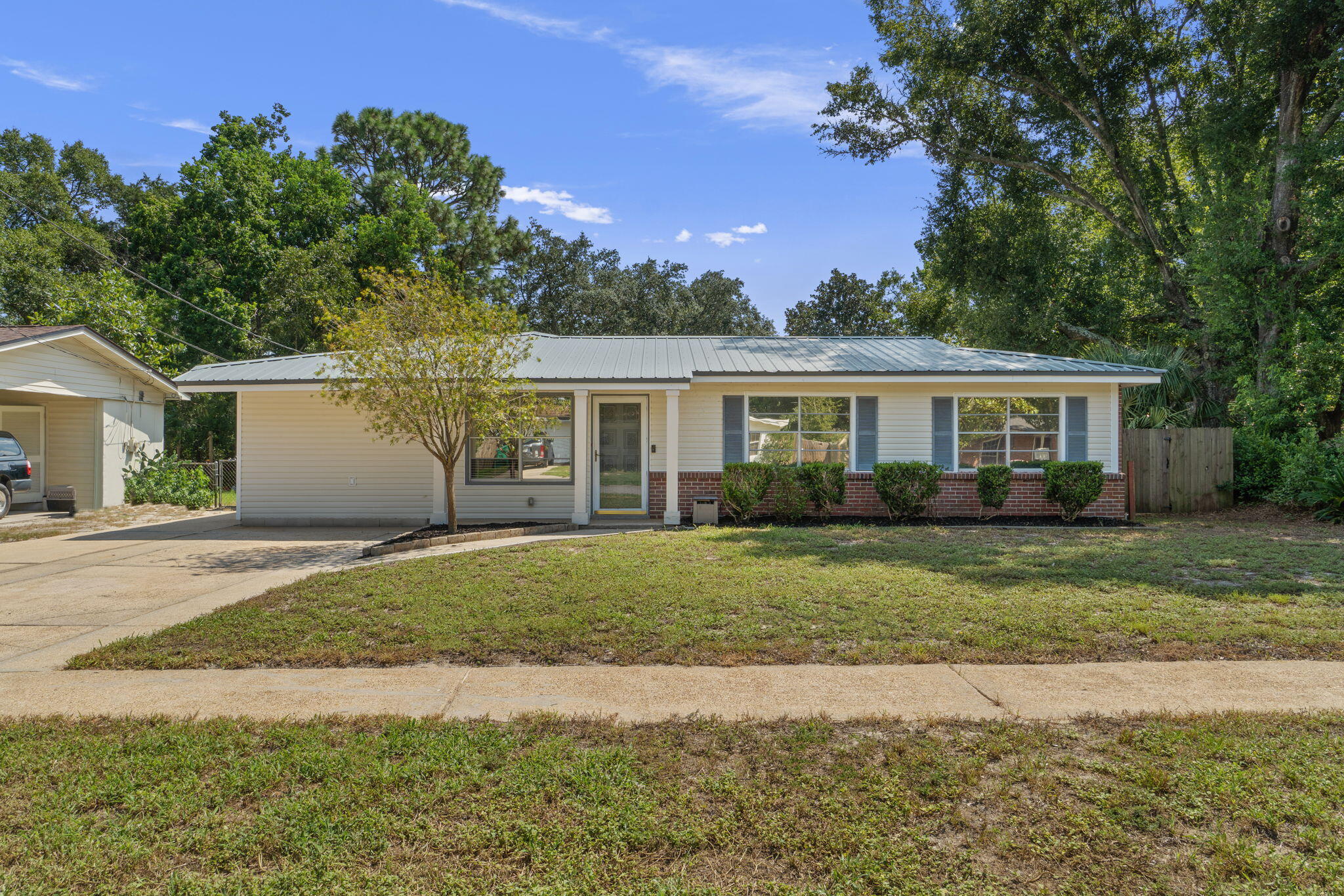 WINTHROP PLACE 1ST ADDN - Residential